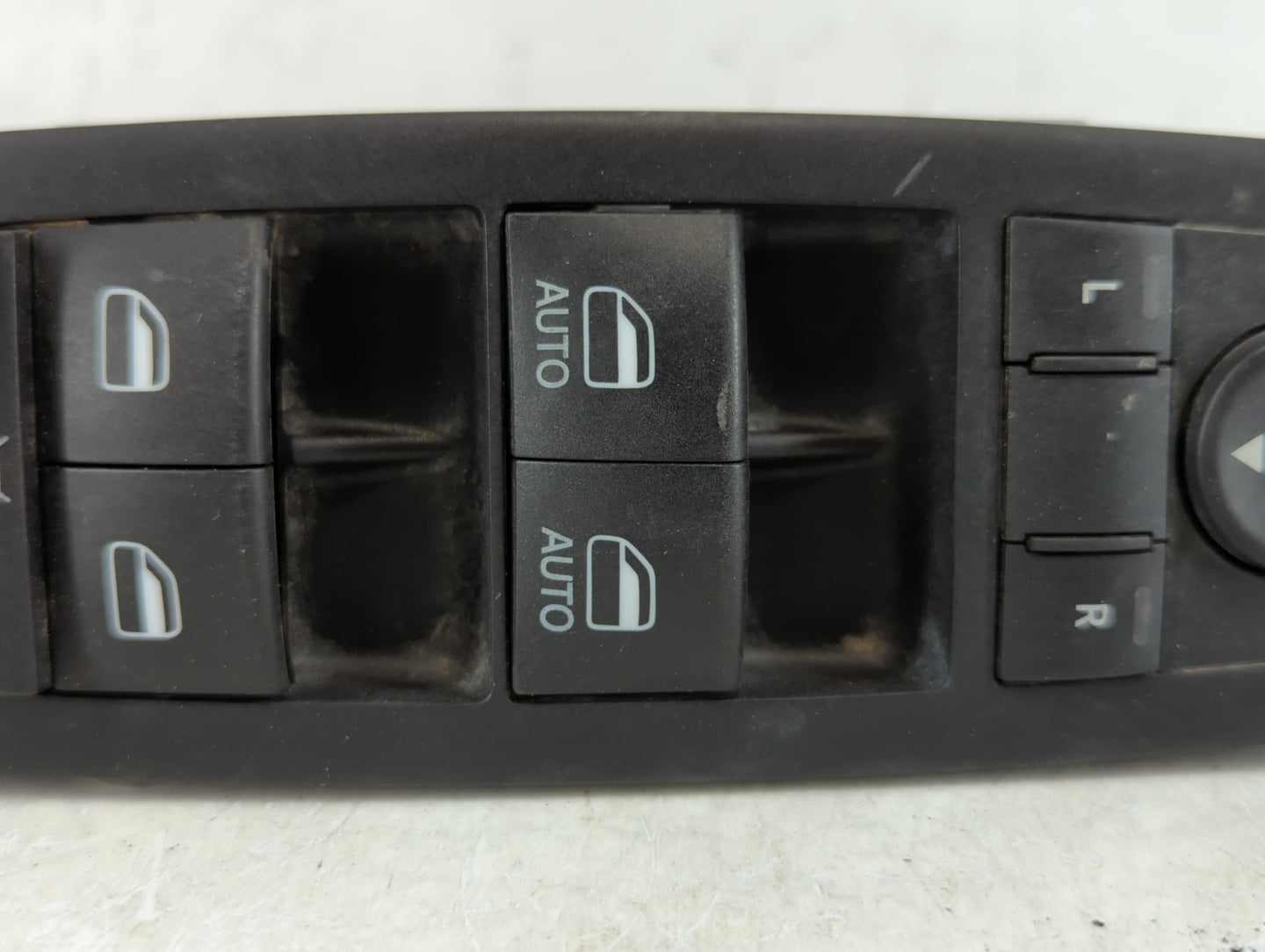 2012-2016 Chrysler Town & Country Master Power Window Switch Replacement Driver Side Left P/N:10 0914 31 68110871AA Fits OEM