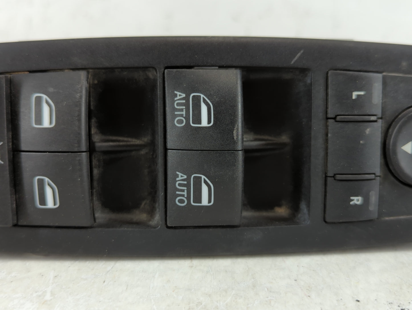 2012-2016 Chrysler Town & Country Master Power Window Switch Replacement Driver Side Left P/N:10 0914 31 68110871AA Fits OEM