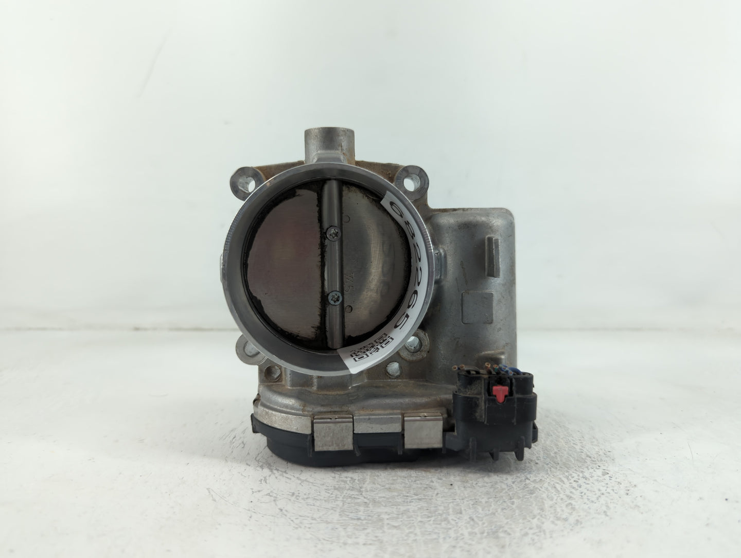 2011-2016 Chrysler Town & Country Throttle Body P/N:05184 349AC 0 280 750 570 Fits OEM Used Auto Parts - Oemusedautoparts1.c