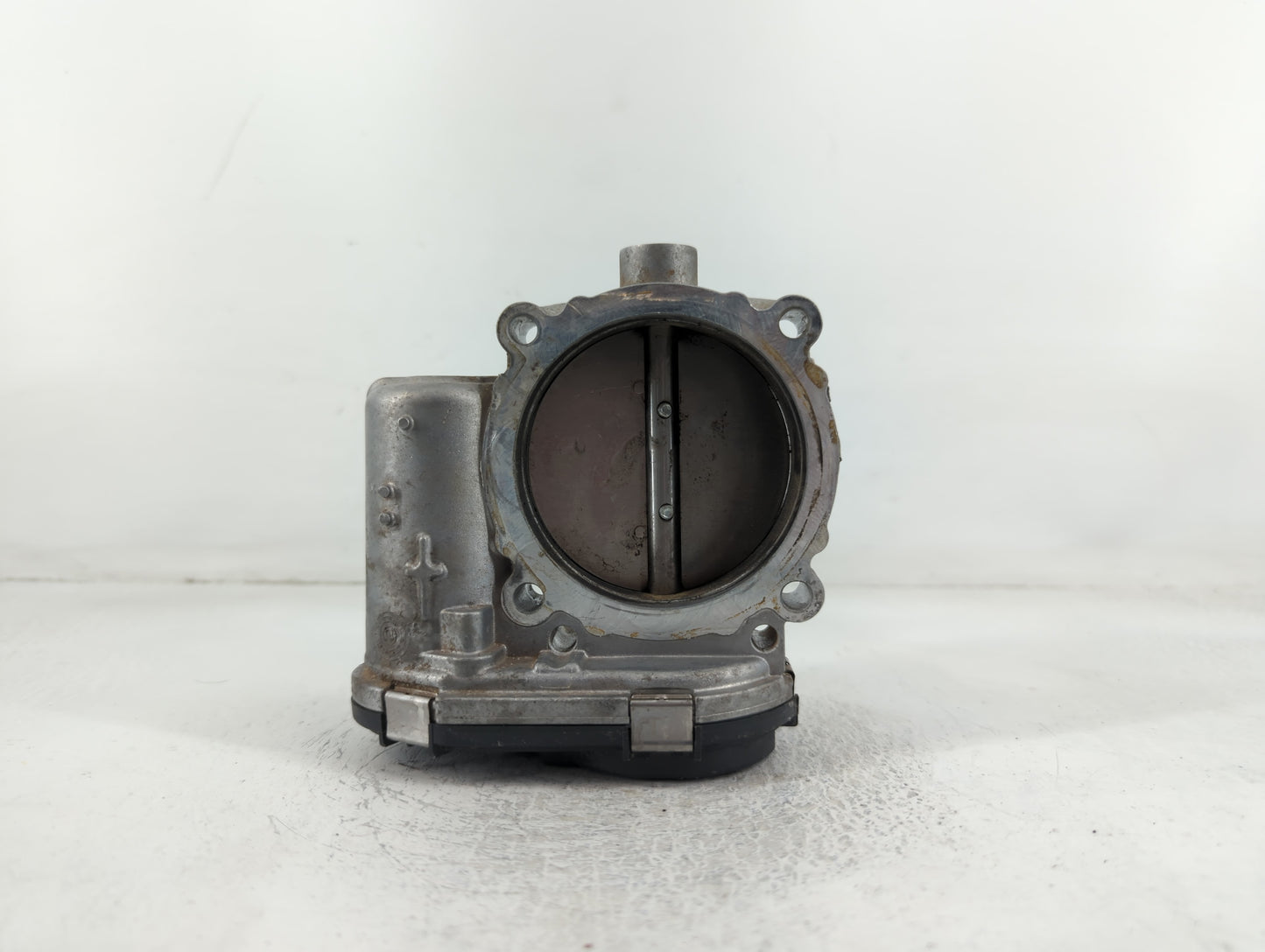 2011-2016 Chrysler Town & Country Throttle Body P/N:05184 349AC 0 280 750 570 Fits OEM Used Auto Parts - Oemusedautoparts1.c