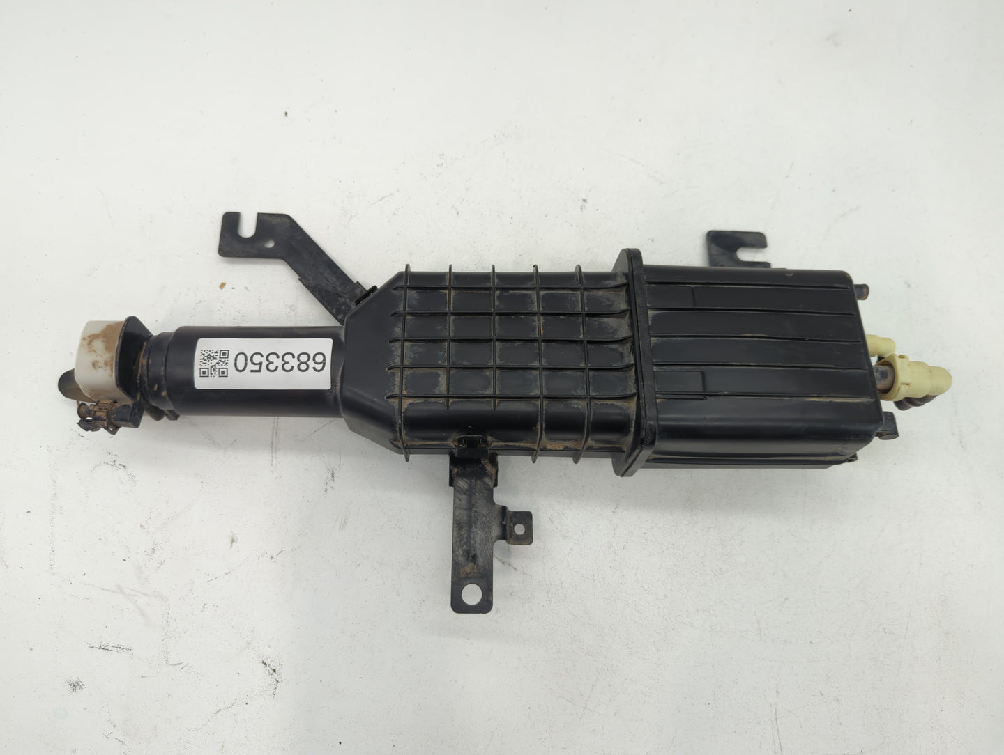 2015 Chrysler Town & Country Fuel Vapor Charcoal Canister - Oemusedautoparts1.com