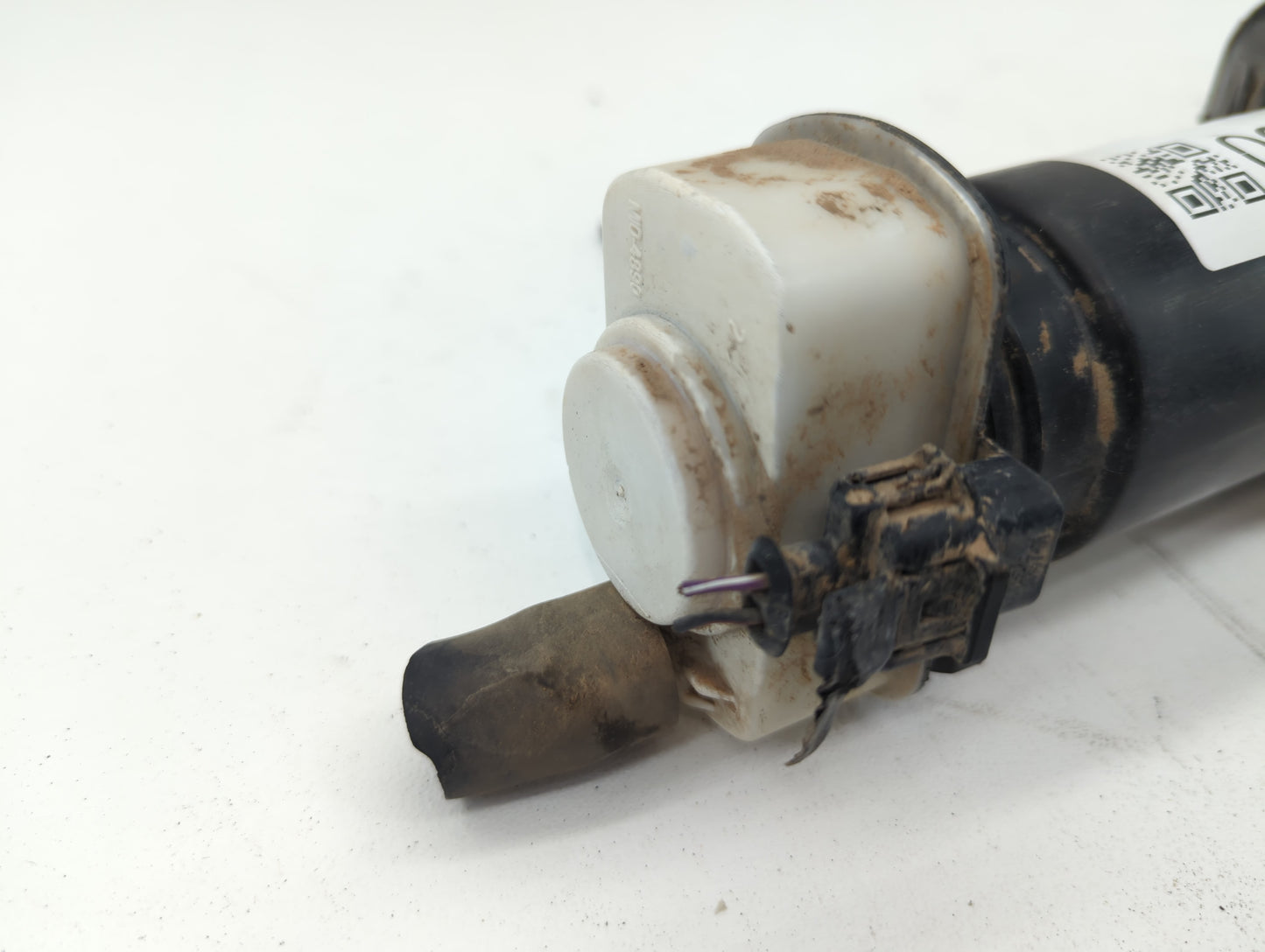 2015 Chrysler Town & Country Fuel Vapor Charcoal Canister - Oemusedautoparts1.com