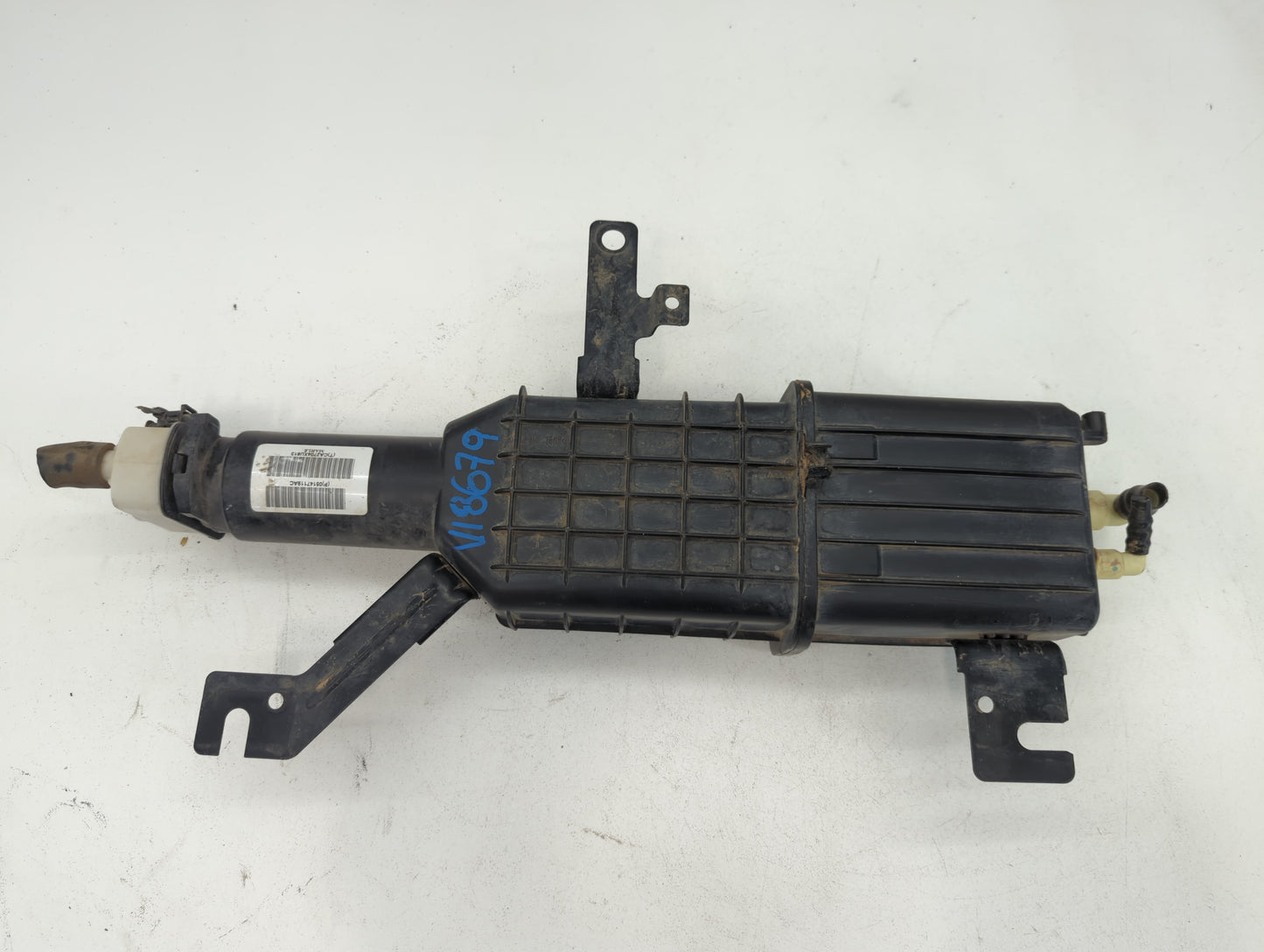 2015 Chrysler Town & Country Fuel Vapor Charcoal Canister - Oemusedautoparts1.com