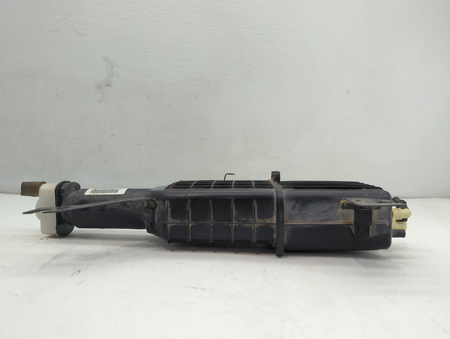 2015 Chrysler Town & Country Fuel Vapor Charcoal Canister - Oemusedautoparts1.com