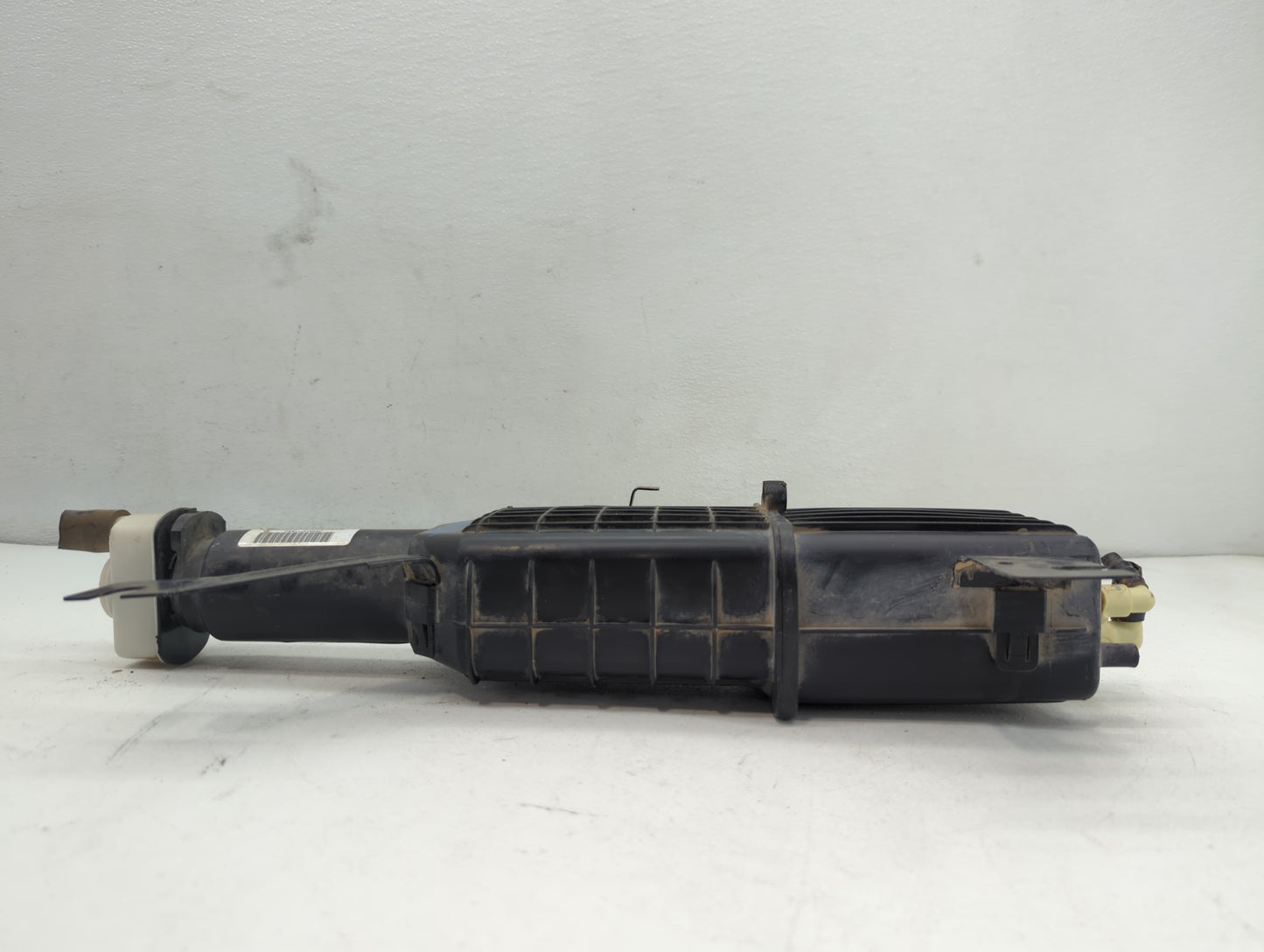 2015 Chrysler Town & Country Fuel Vapor Charcoal Canister - Oemusedautoparts1.com