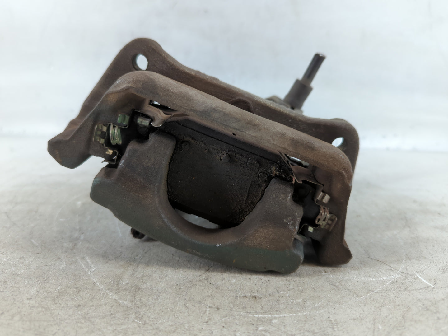 2012-2016 Chrysler Town & Country Front Driver Left Brake Caliper - Oemusedautoparts1.com