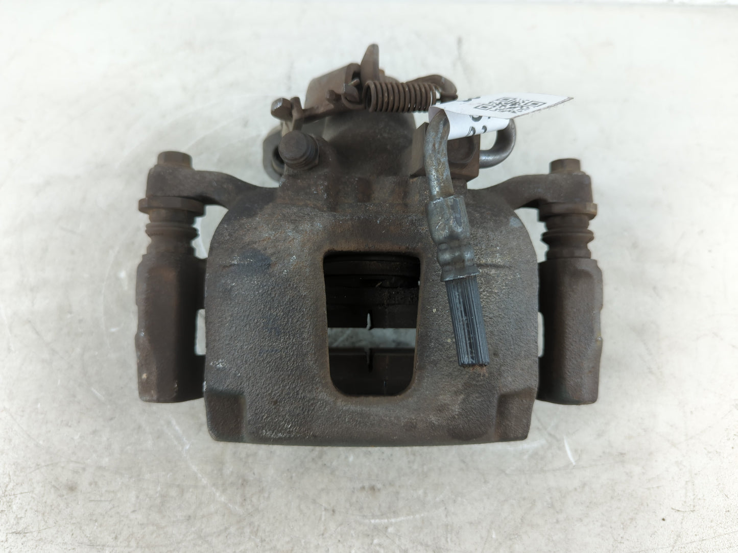 2012-2016 Chrysler Town & Country Front Driver Left Brake Caliper - Oemusedautoparts1.com