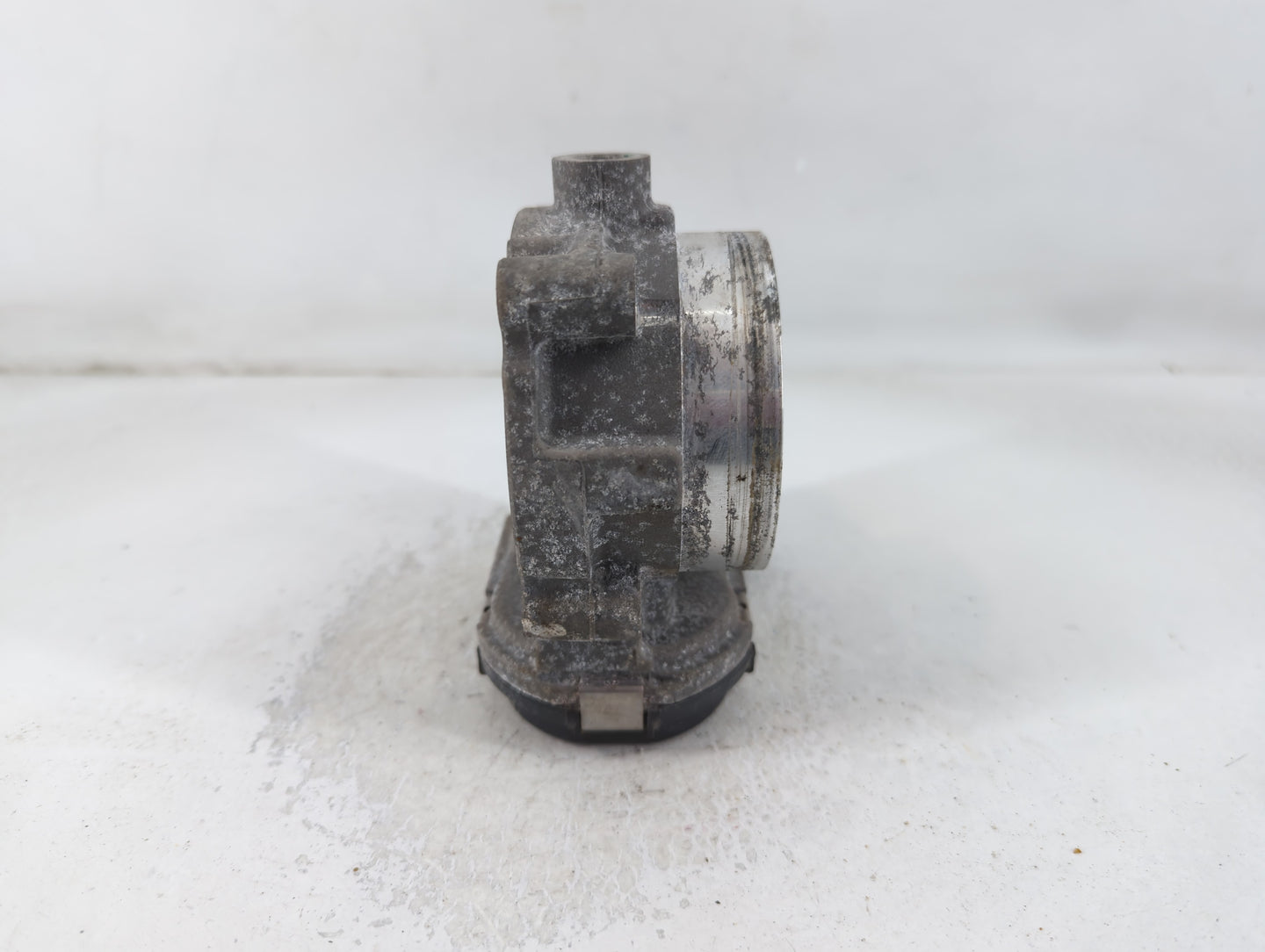 2011-2016 Chrysler Town & Country Throttle Body P/N:05184349AC Fits OEM Used Auto Parts - Oemusedautoparts1.com