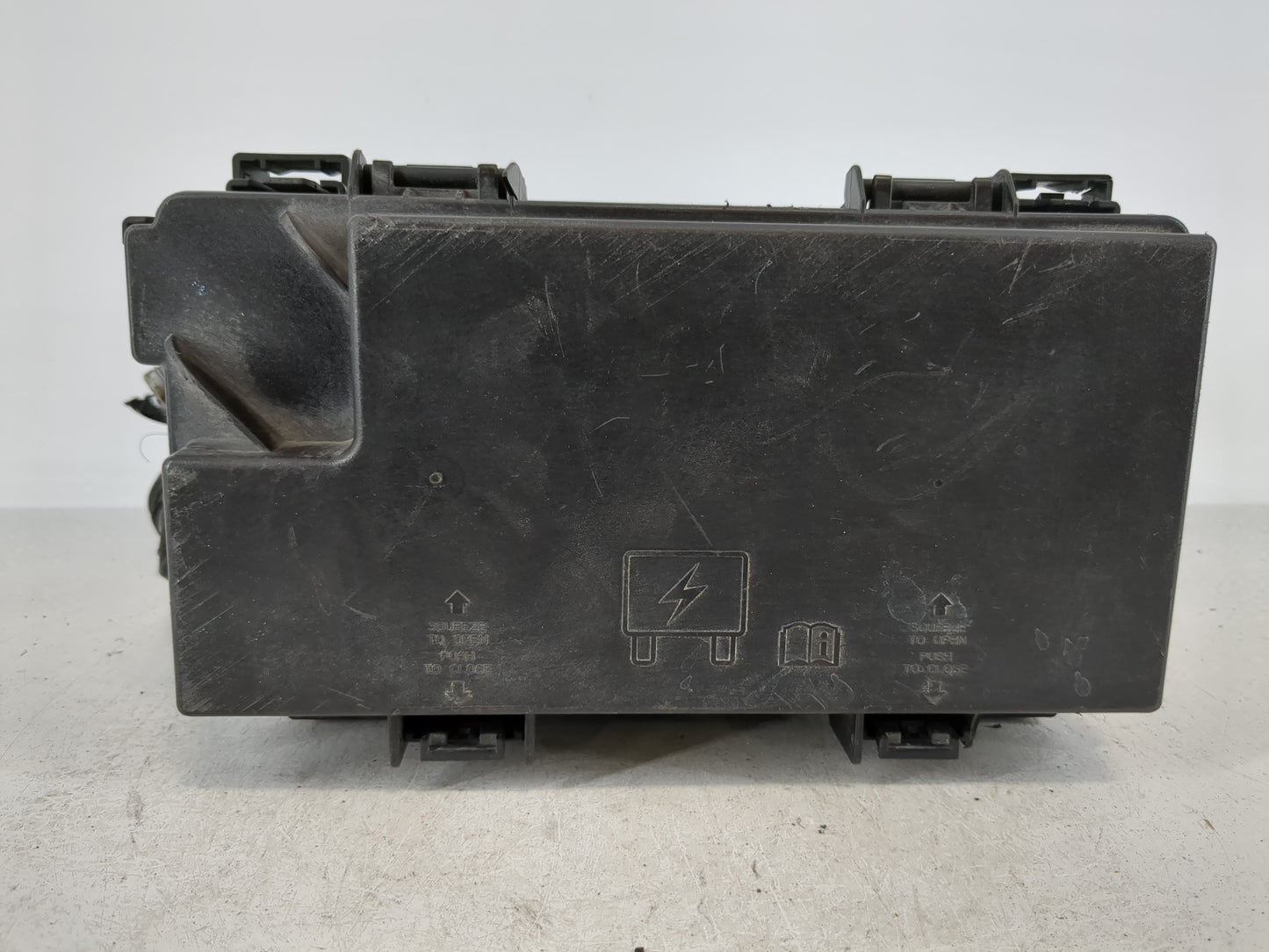 Dodge Caravan Fusebox Fuse Box Relay Module Tipm 68239606aa - Oemusedautoparts1.com