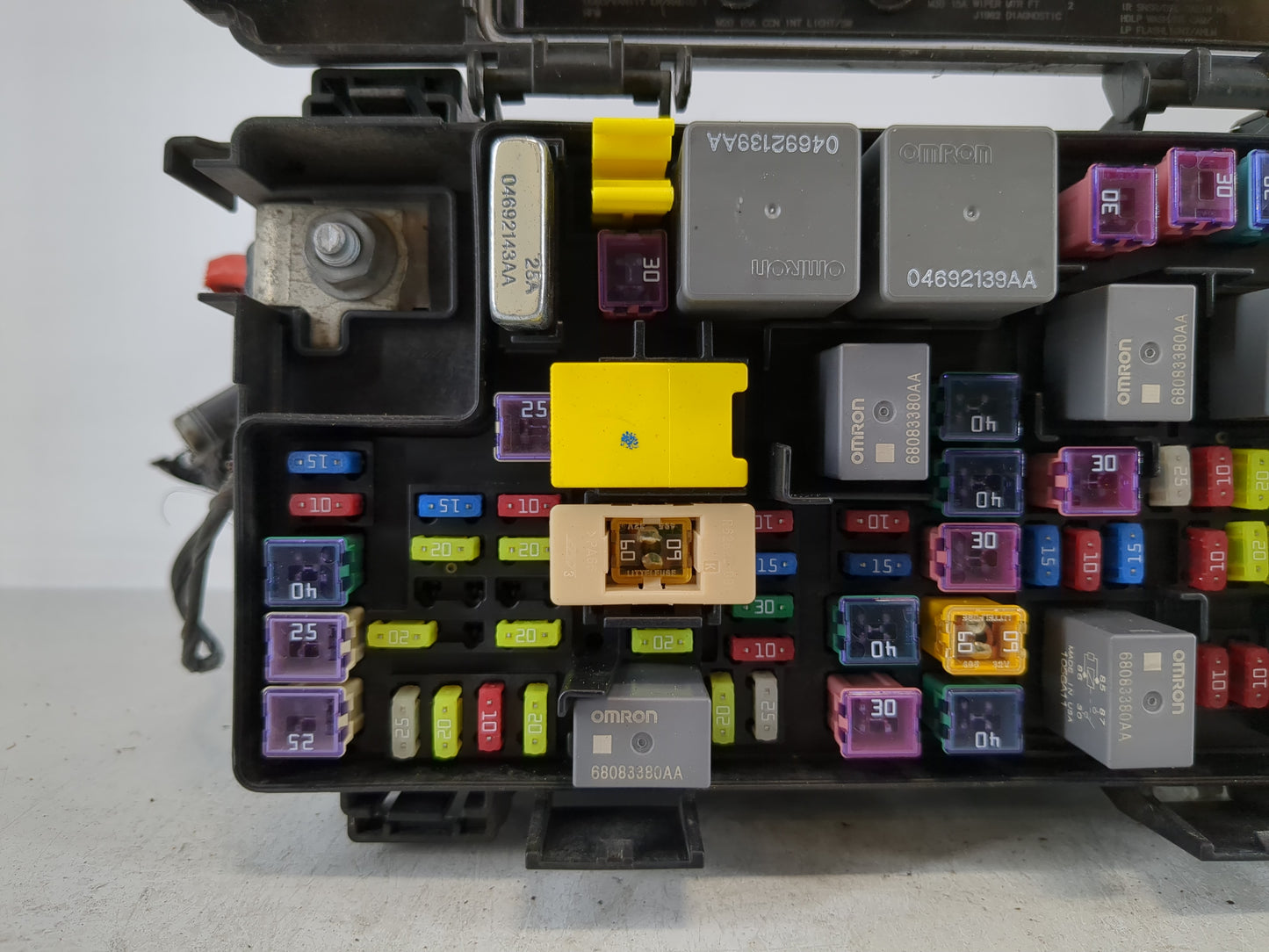 Dodge Caravan Fusebox Fuse Box Relay Module Tipm 68239606aa - Oemusedautoparts1.com