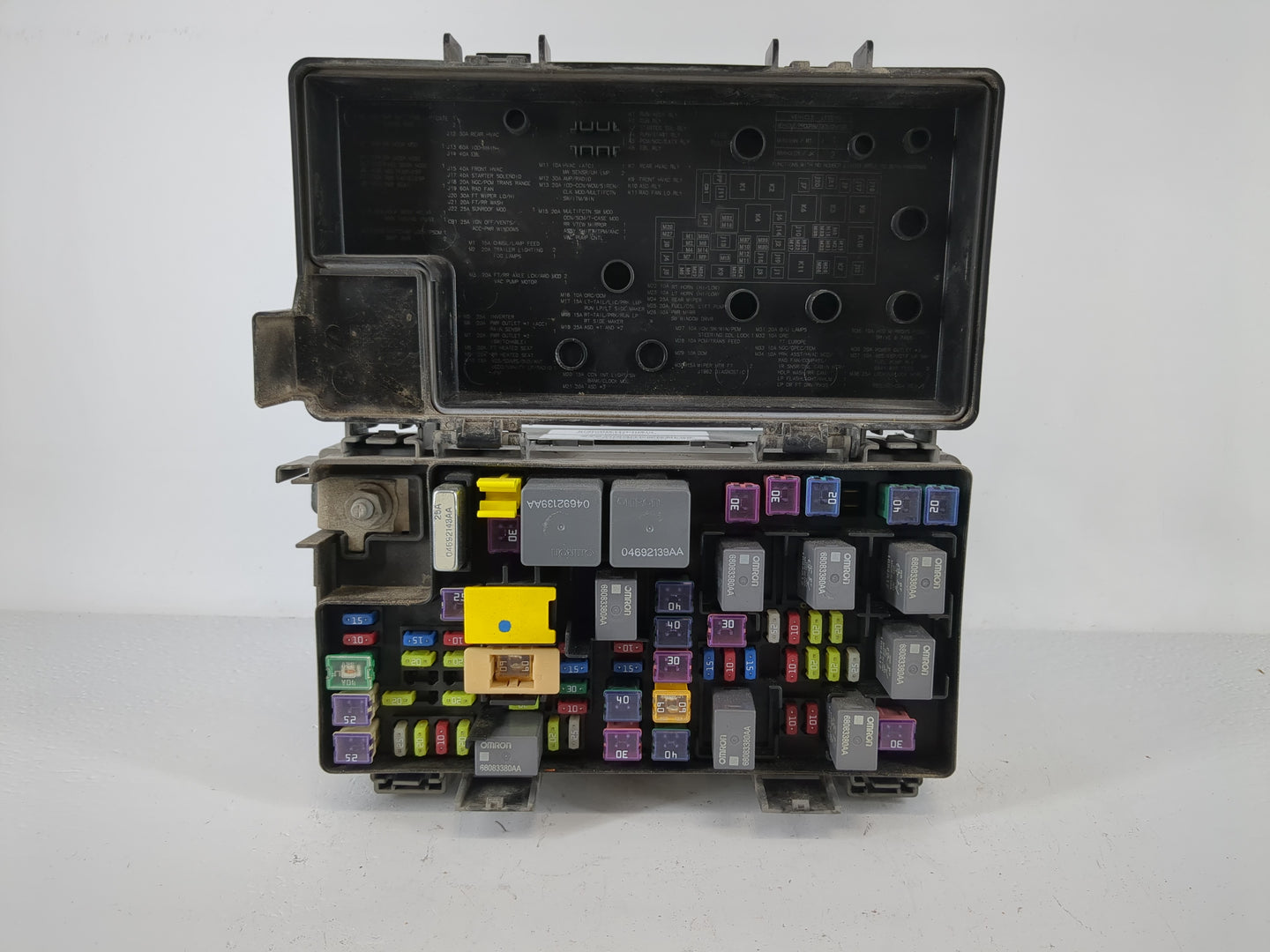 Dodge Caravan Fusebox Fuse Box Relay Module Tipm 68239606aa - Oemusedautoparts1.com