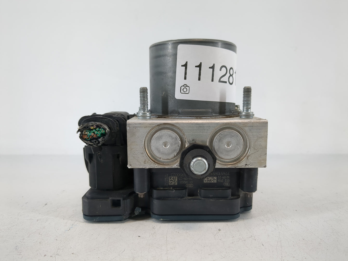 2015 Dodge Caravan ABS Pump Control Module Replacement P/N:P68183803AC Fits Fits 2016 2017 2018 2019 2020 OEM Used Auto Part