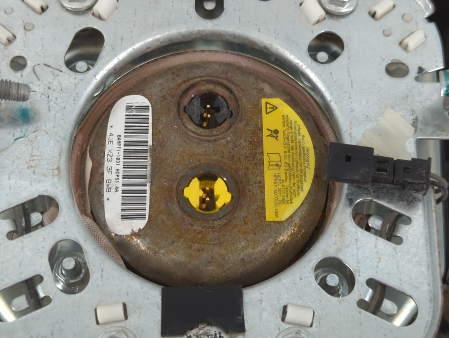 2015 Dodge Caravan Air Bag Driver Left Steering Wheel Mounted P/N:4JE XZ3 3F Fits Fits 2012 OEM Used Auto Parts - Oemusedaut