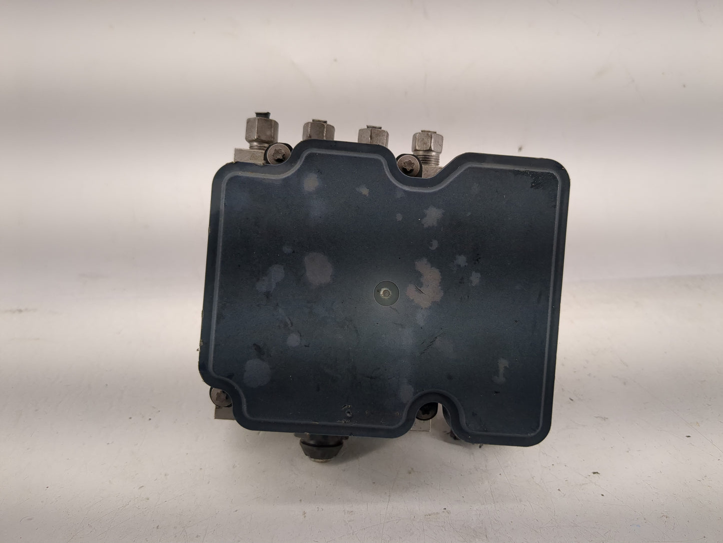 2015 Dodge Caravan ABS Pump Control Module Replacement P/N:P68183B03AC Fits Fits 2016 2017 2018 2019 2020 OEM Used Auto Part