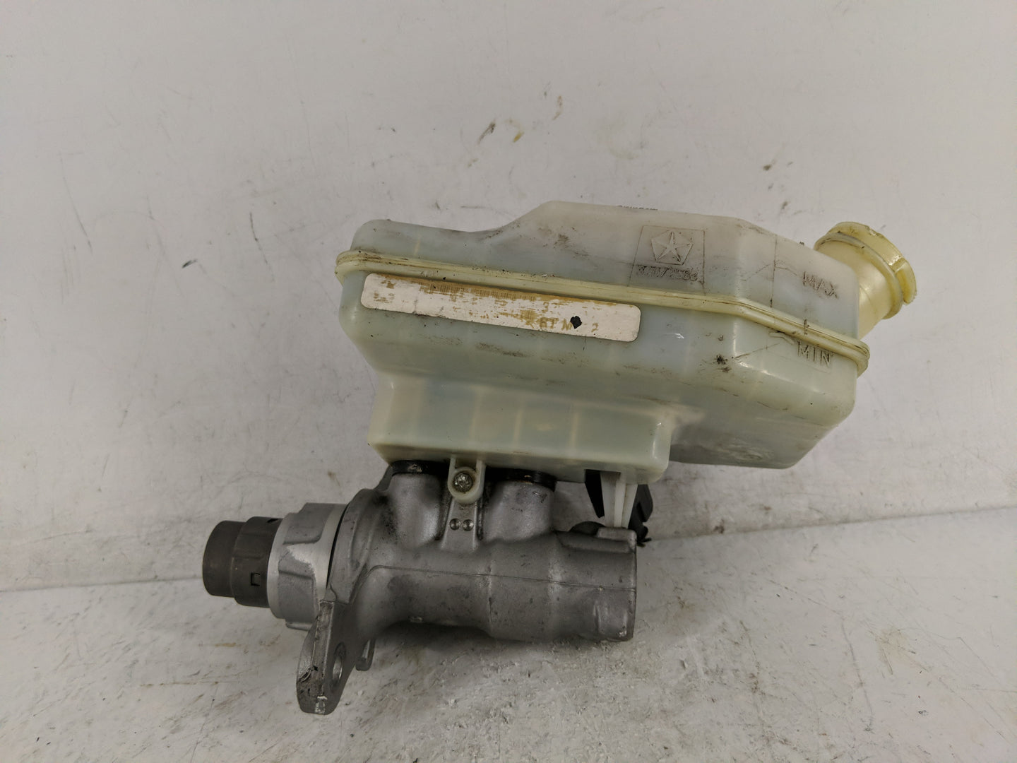 Dodge Caravan Brake Master Cylinder 1220899 - Oemusedautoparts1.com