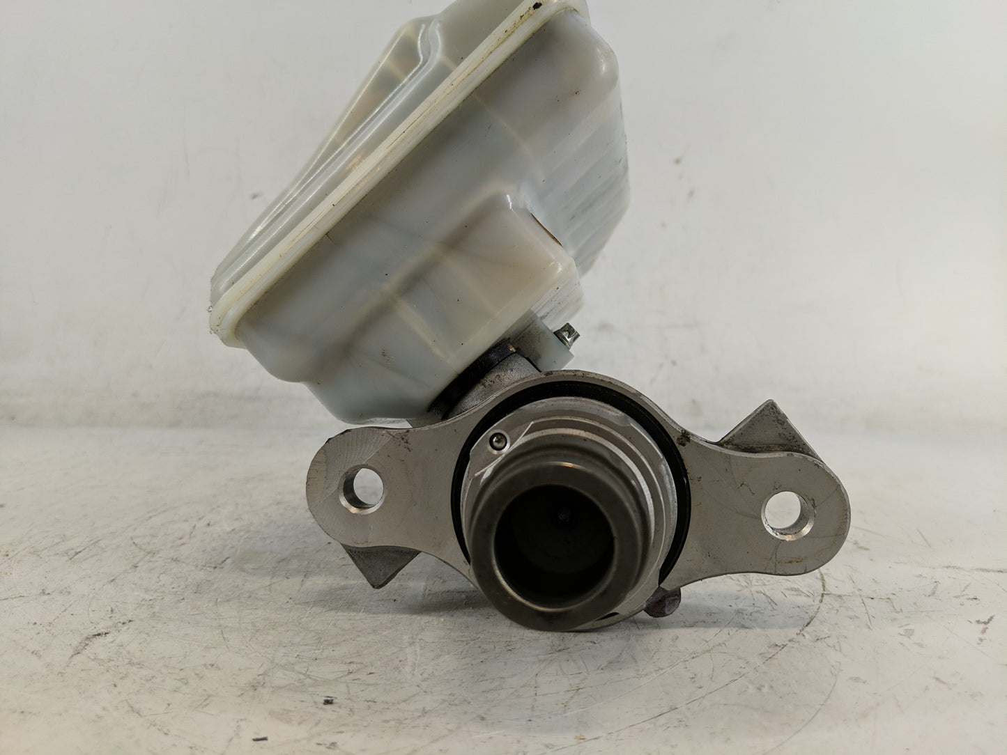 Dodge Caravan Brake Master Cylinder - Oemusedautoparts1.com