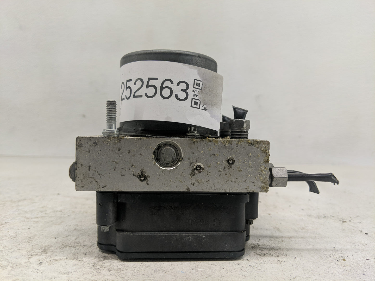 2015 Dodge Caravan ABS Pump Control Module Replacement P/N:P68183803AC Fits Fits 2016 2017 2018 2019 2020 OEM Used Auto Part