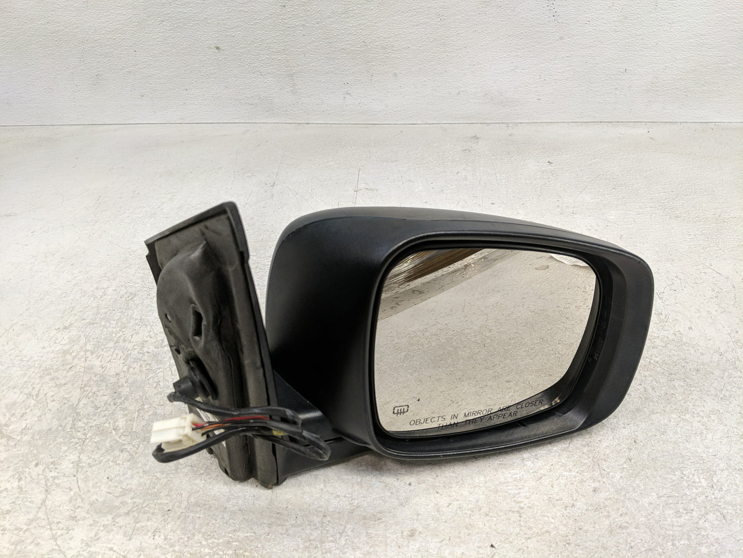 2015 Dodge Caravan Side Mirror Replacement Passenger Right View Door Mirror P/N:05113410AI Fits OEM Used Auto Parts - Oemuse