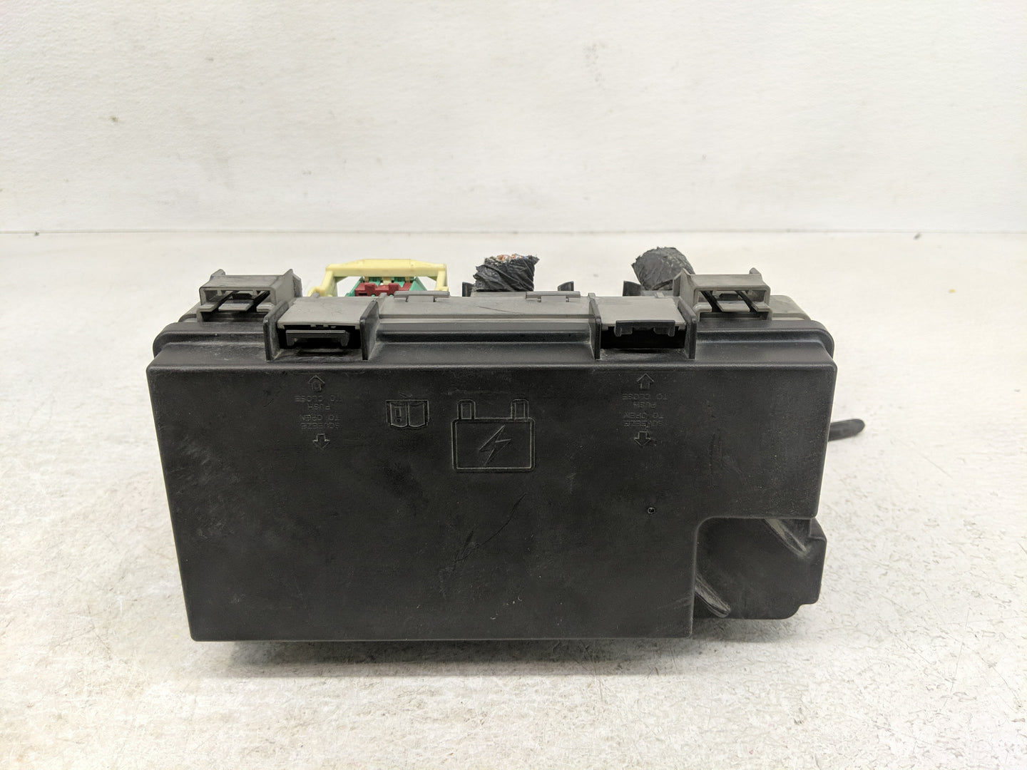 Dodge Caravan Fusebox Fuse Box Relay Module Tipm 68239606aa - Oemusedautoparts1.com