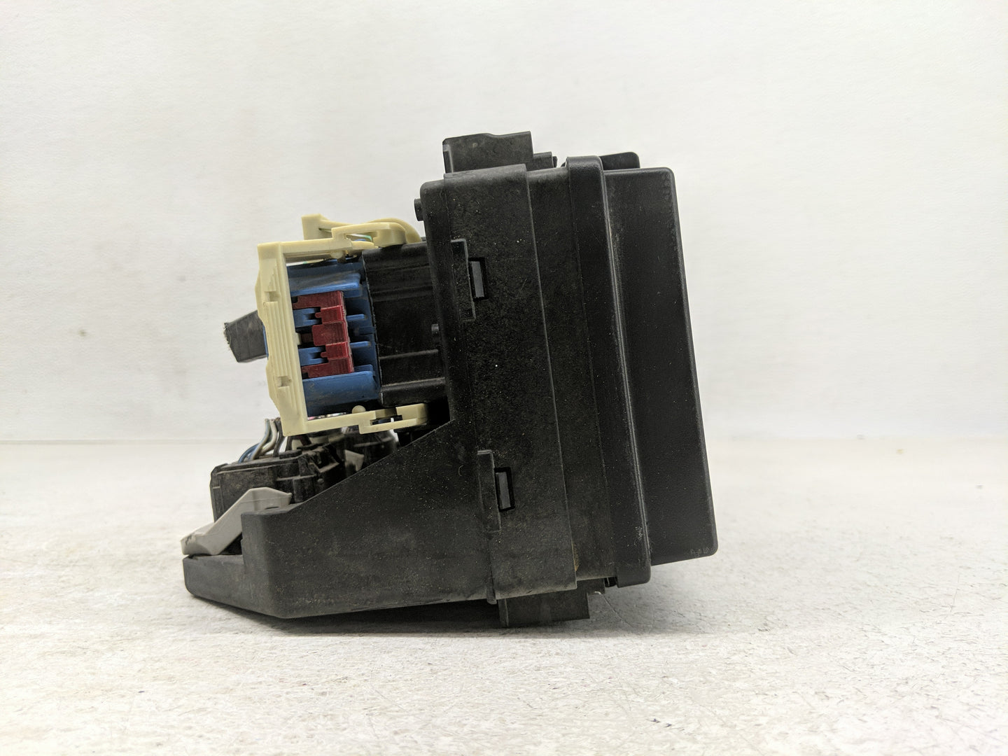 Dodge Caravan Fusebox Fuse Box Relay Module Tipm 68239606aa - Oemusedautoparts1.com