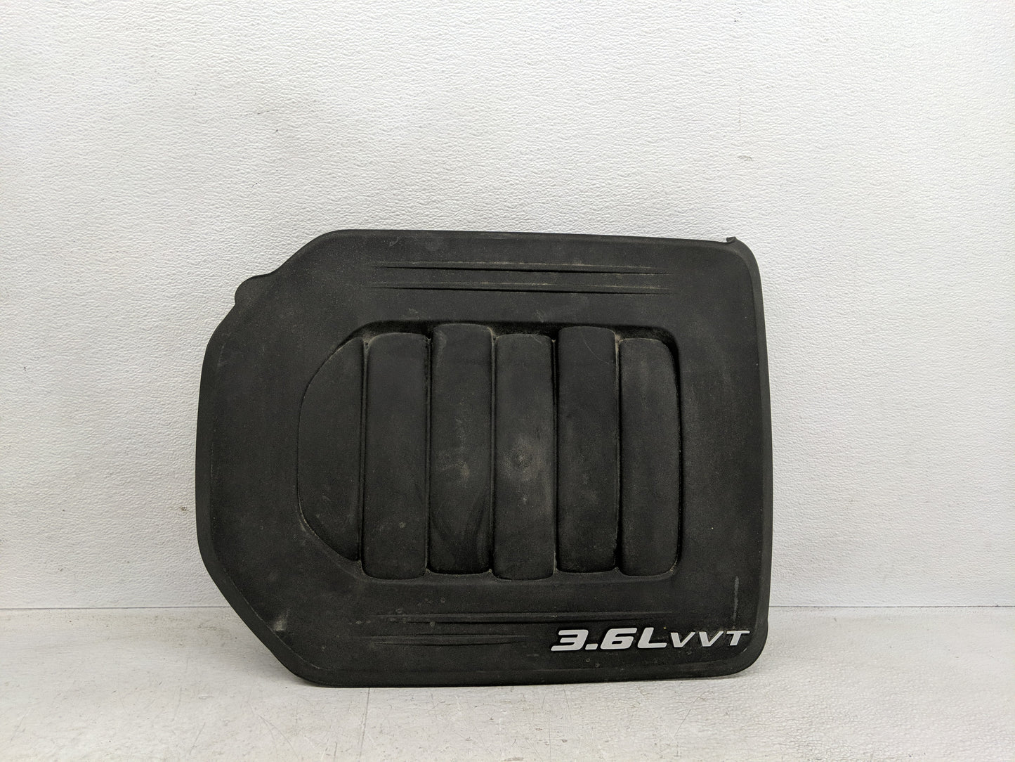 2015 Dodge Caravan Engine Cover - Oemusedautoparts1.com