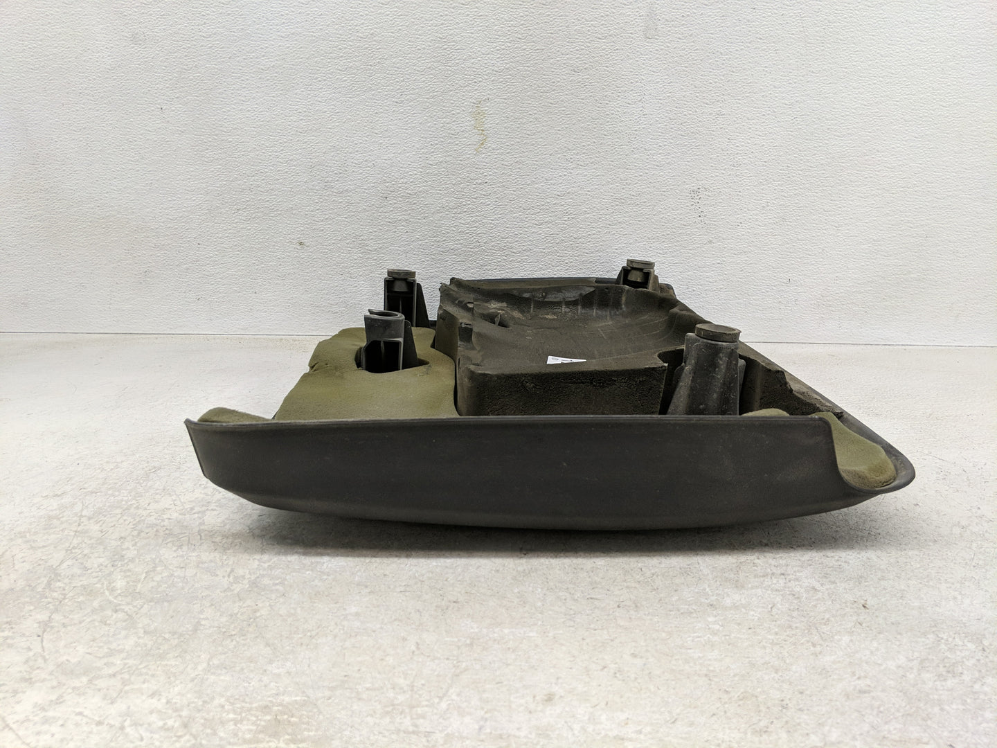 2015 Dodge Caravan Engine Cover - Oemusedautoparts1.com