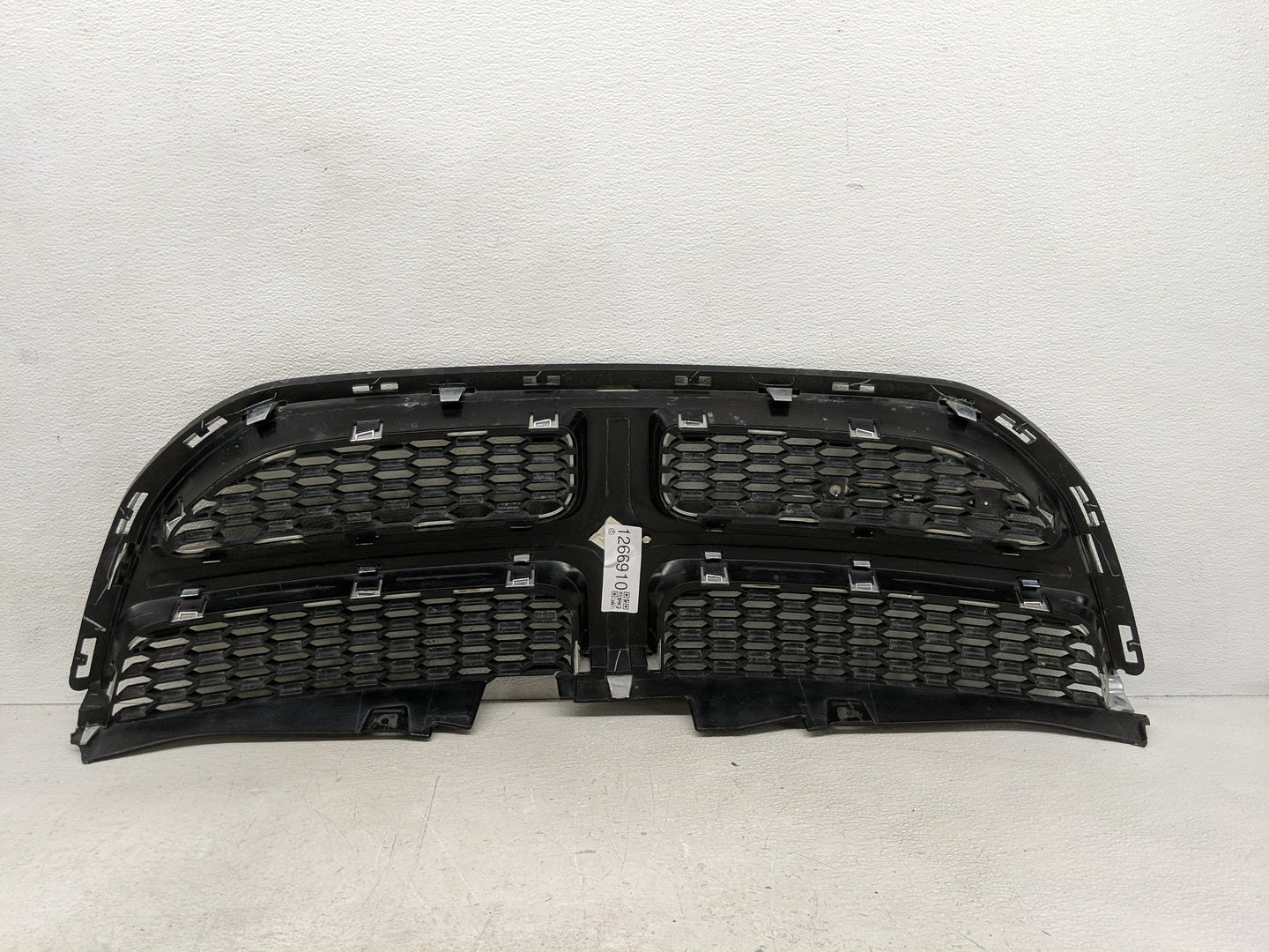 Dodge Caravan Front Grille Bumper Not Included - Oemusedautoparts1.com