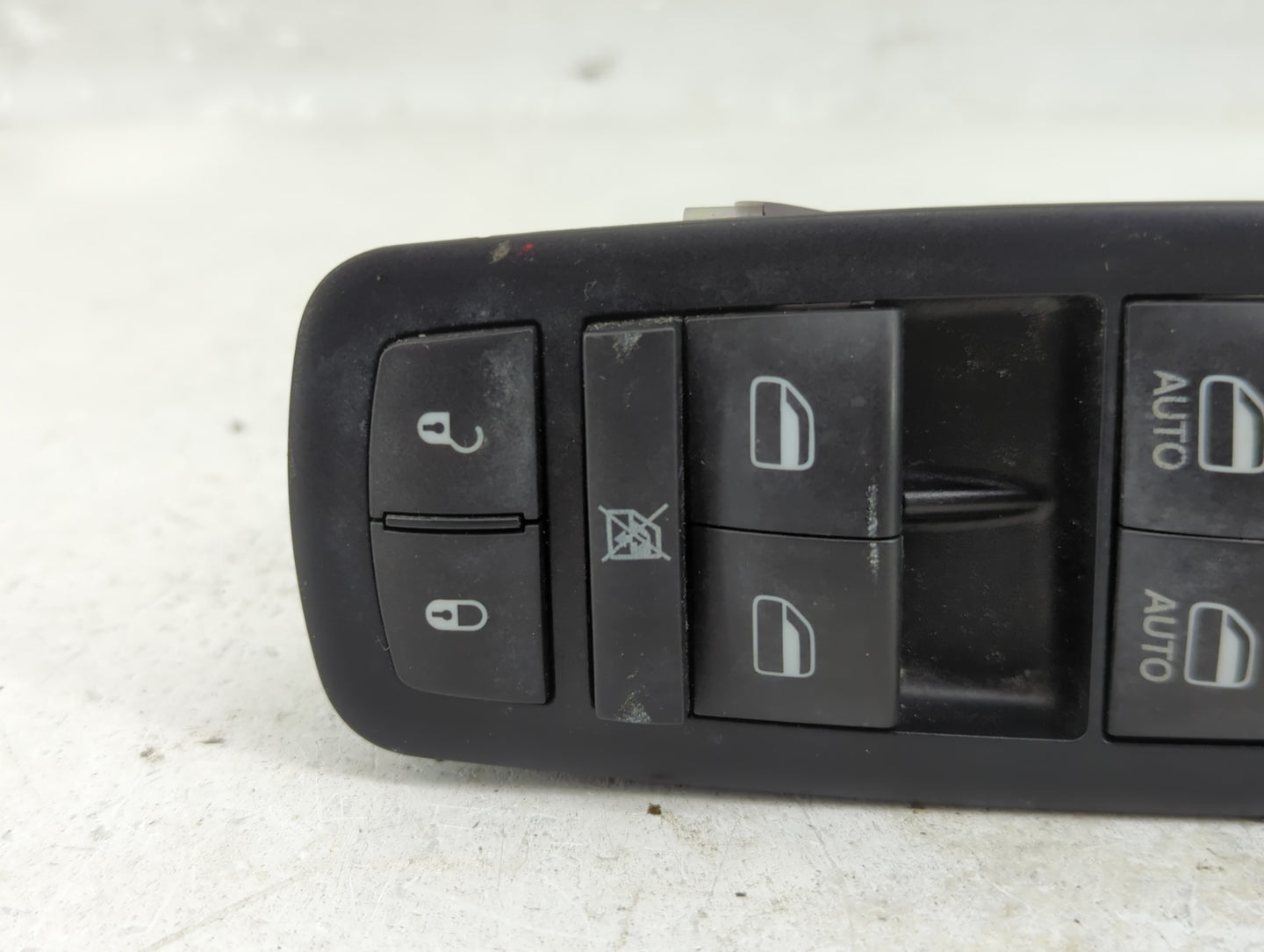 2015 Dodge Caravan Master Power Window Switch Replacement Driver Side Left P/N:10 0914 31 68110871AA Fits Fits 2012 2013 201