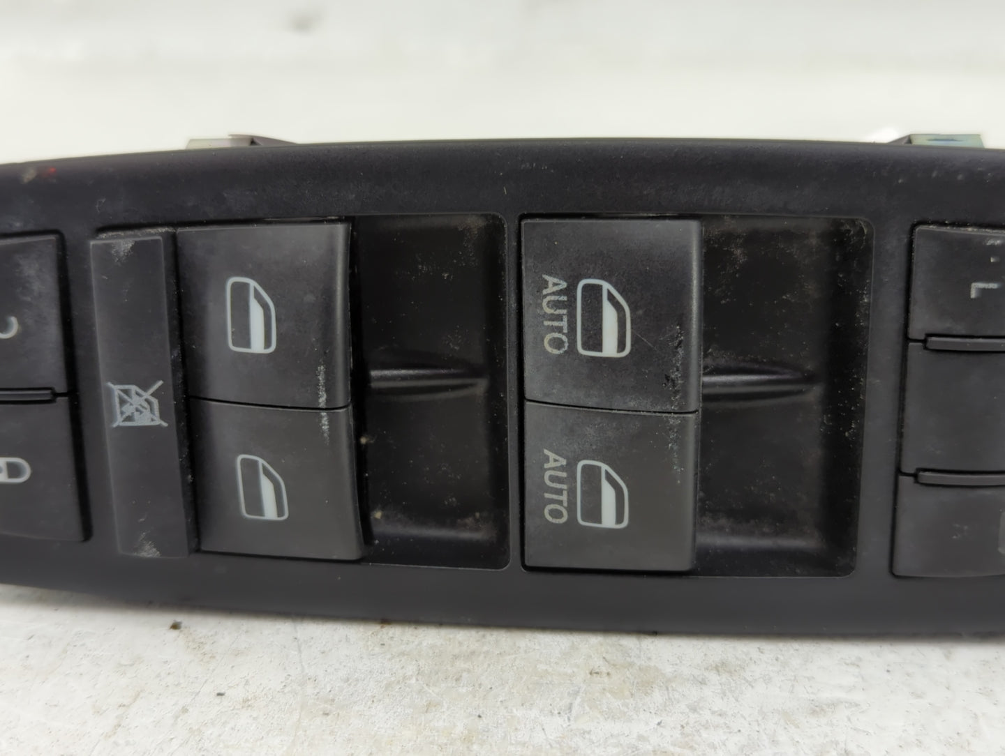 2015 Dodge Caravan Master Power Window Switch Replacement Driver Side Left P/N:10 0914 31 68110871AA Fits Fits 2012 2013 201