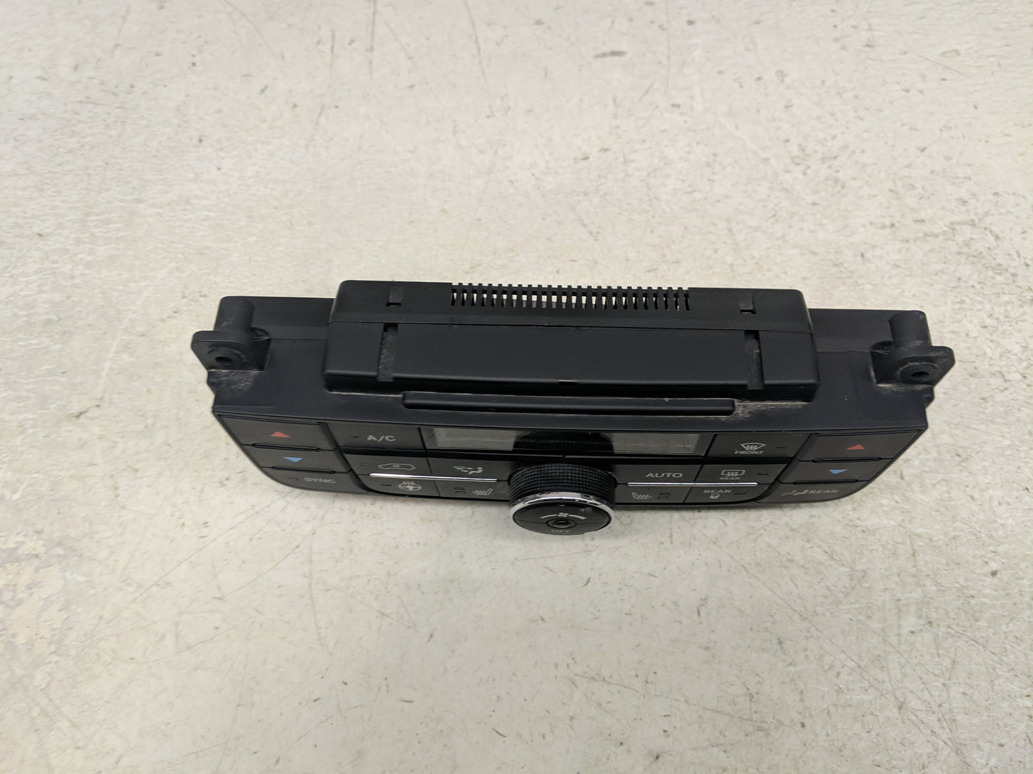 2015 Dodge Caravan Climate Control Module Temperature AC/Heater Replacement P/N:55111367AG Fits OEM Used Auto Parts - Oemuse