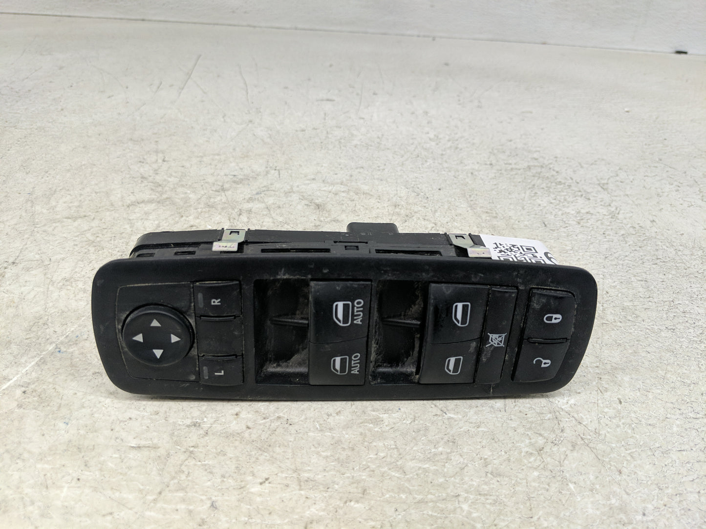2015 Dodge Caravan Master Power Window Switch Replacement Driver Side Left P/N:PM901-463 Fits Fits 2012 2013 2014 2016 OEM U