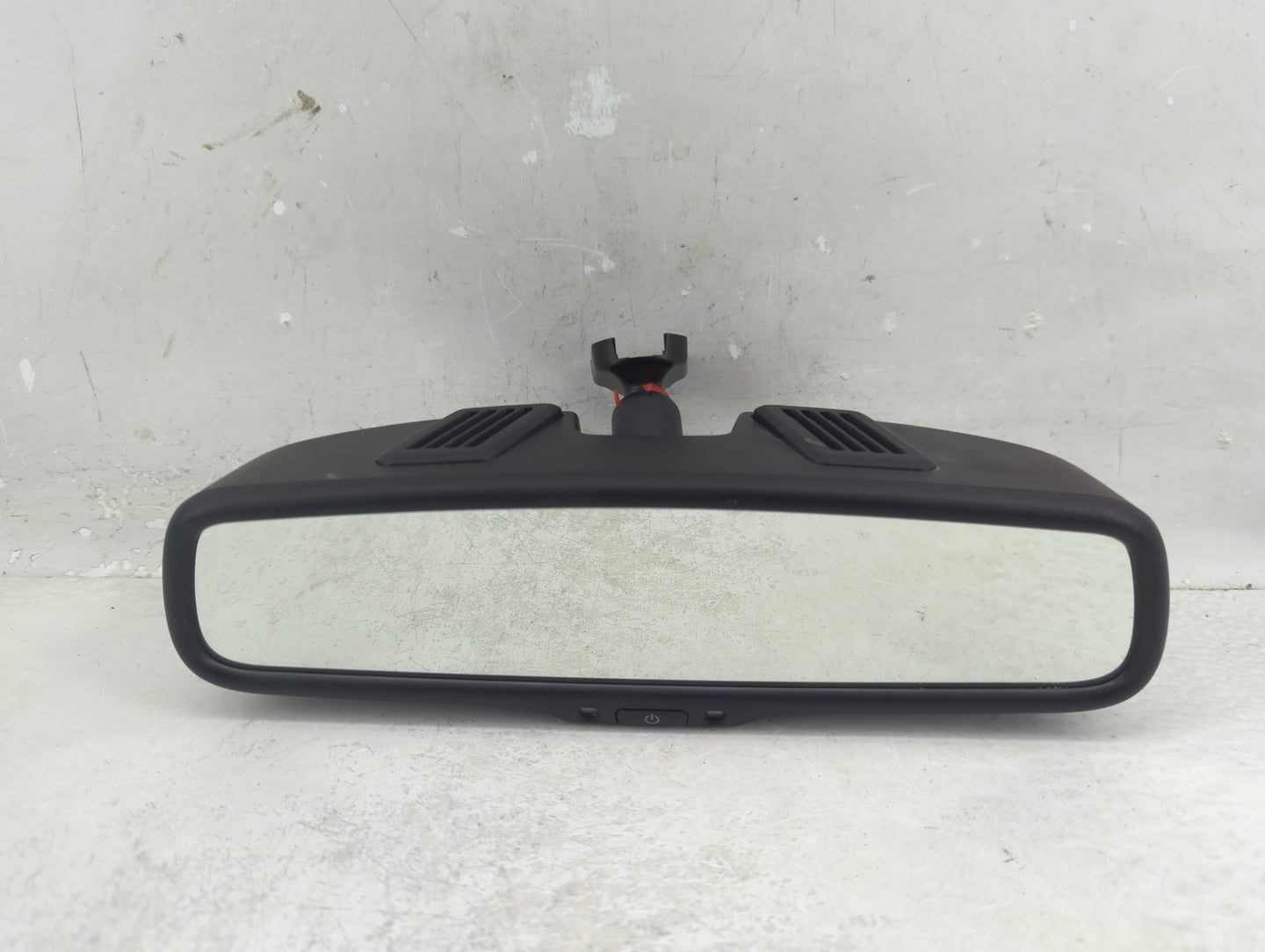 2015 Dodge Caravan Interior Rear View Mirror Replacement OEM P/N:E11026130 Fits OEM Used Auto Parts - Oemusedautoparts1.com