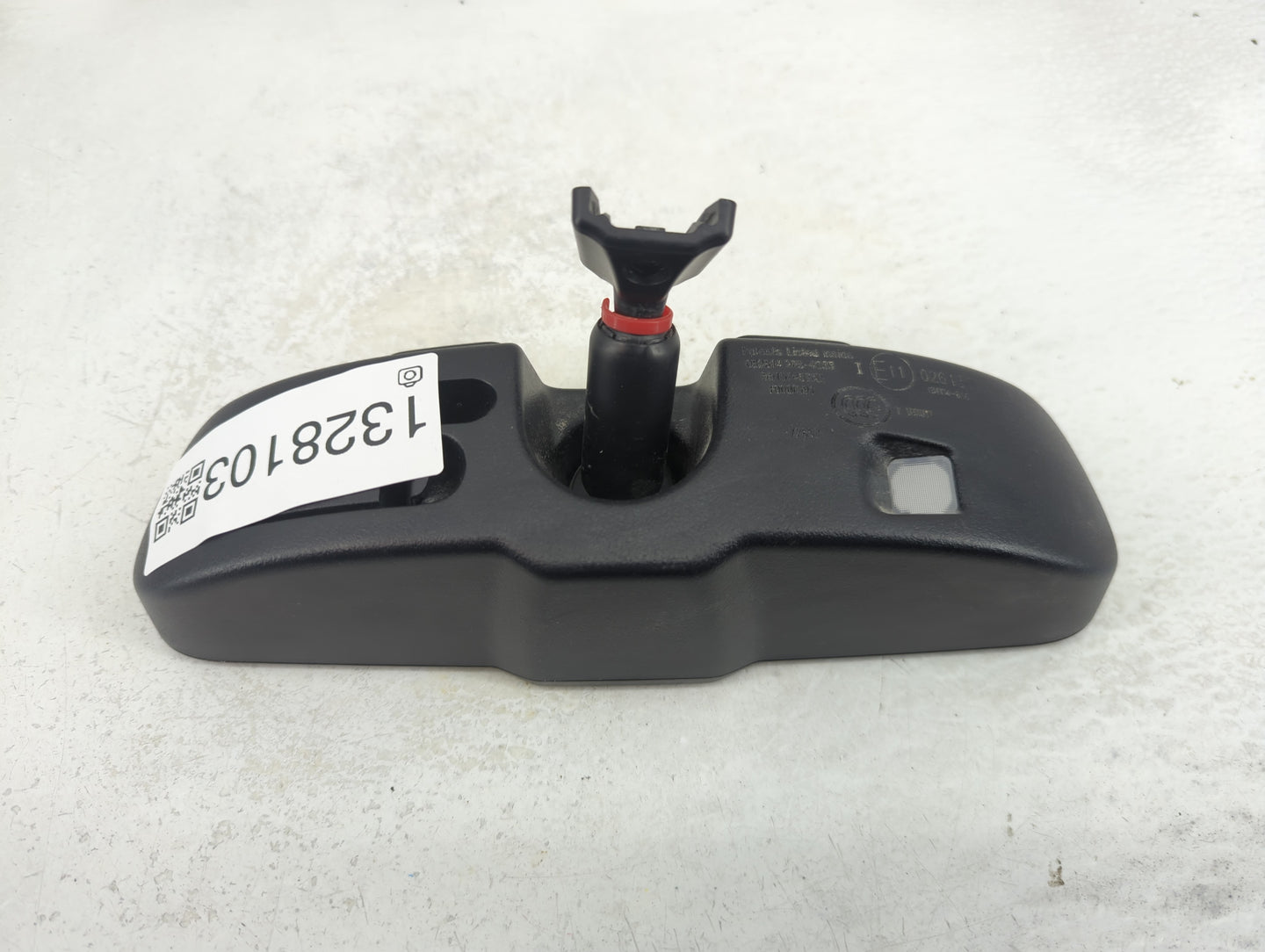2015 Dodge Caravan Interior Rear View Mirror Replacement OEM P/N:E11026130 Fits OEM Used Auto Parts - Oemusedautoparts1.com