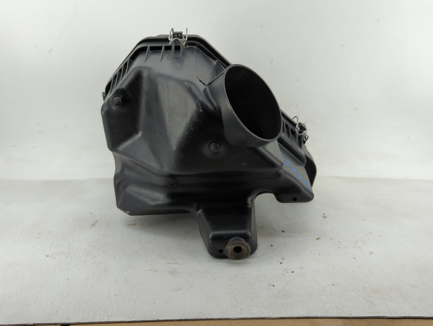 Dodge Caravan Air Cleaner Intake-duct Hose Tube - Oemusedautoparts1.com
