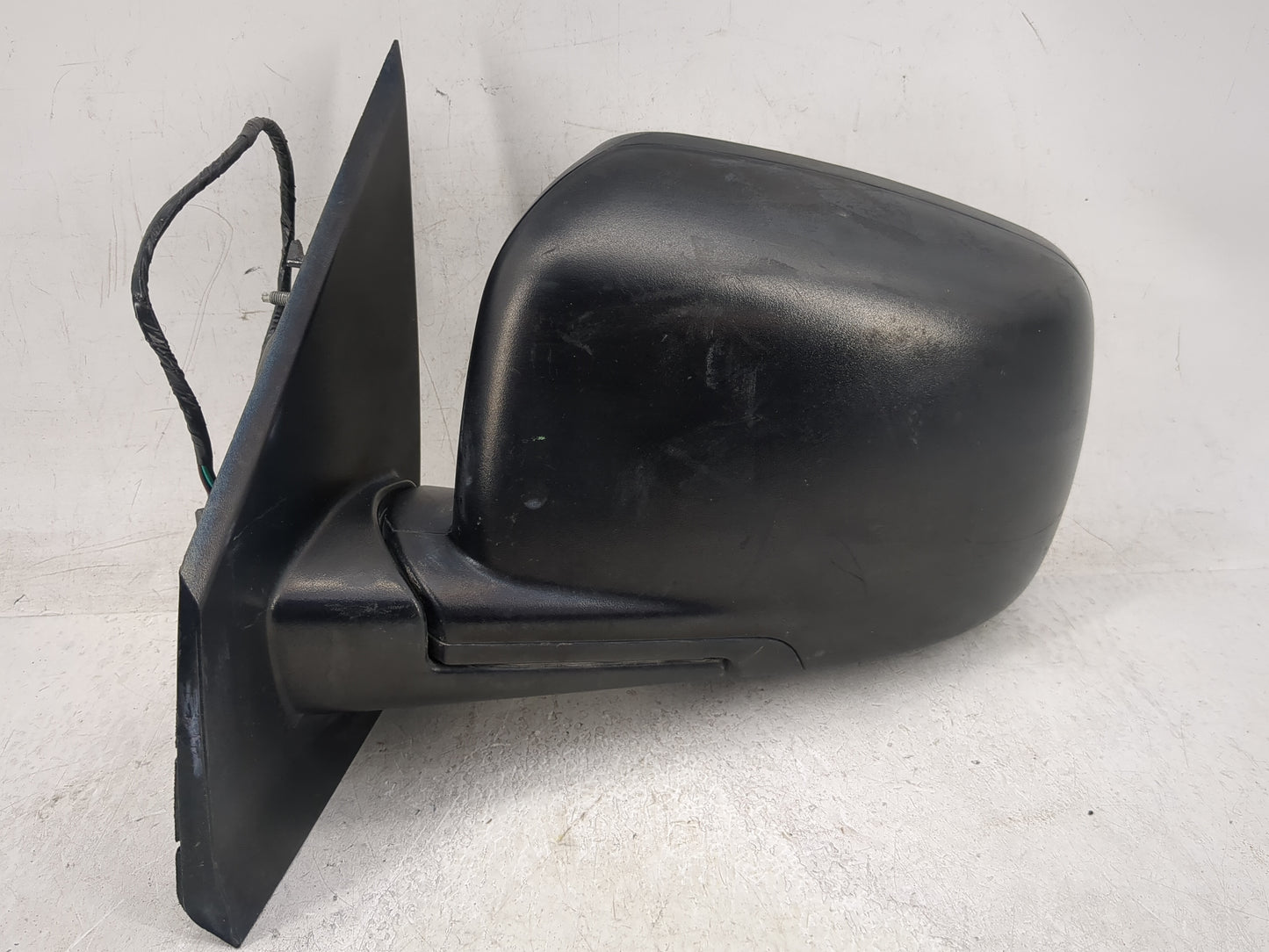 2015 Dodge Caravan Driver Side View Mirror - Left Door Mirror OEM Used - Oemusedautoparts1.com