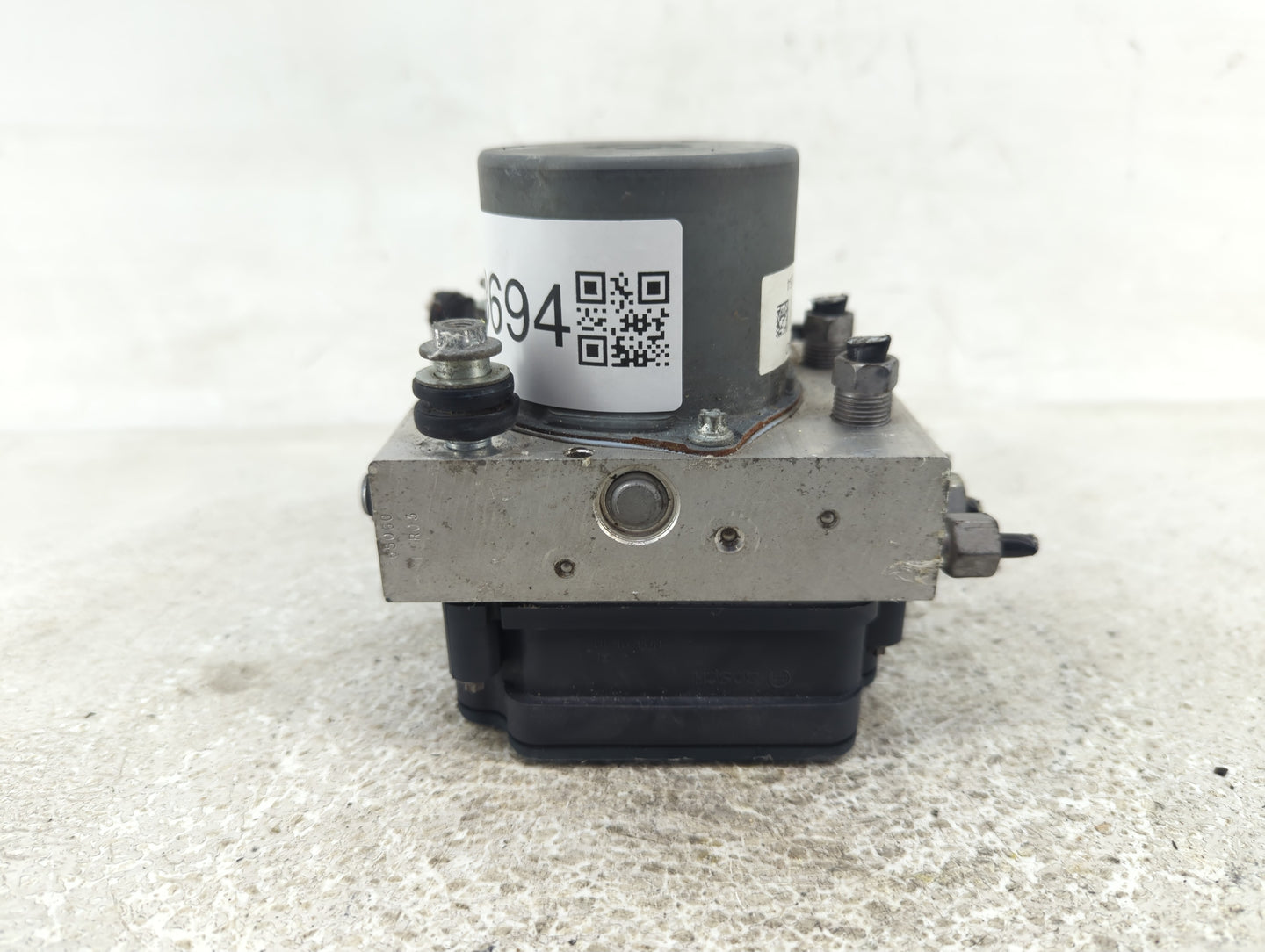 2015 Dodge Caravan ABS Pump Control Module Replacement P/N:P68183803AD Fits Fits 2016 2017 2018 2019 2020 OEM Used Auto Part