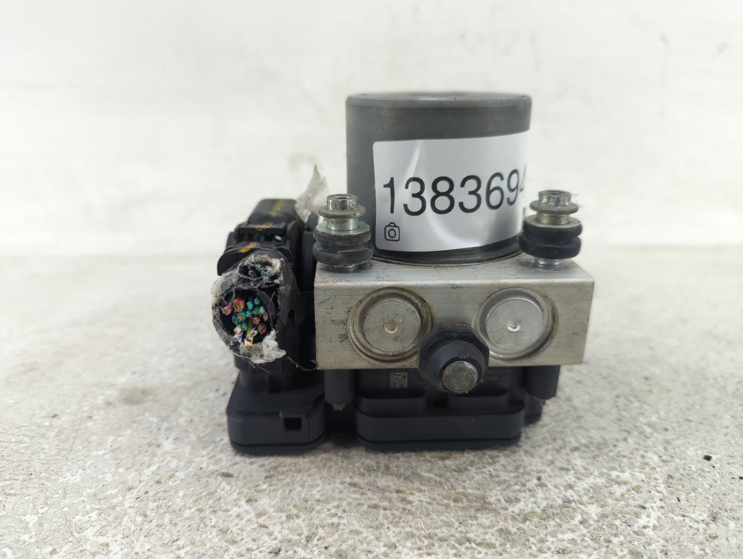 2015 Dodge Caravan ABS Pump Control Module Replacement P/N:P68183803AD Fits Fits 2016 2017 2018 2019 2020 OEM Used Auto Part