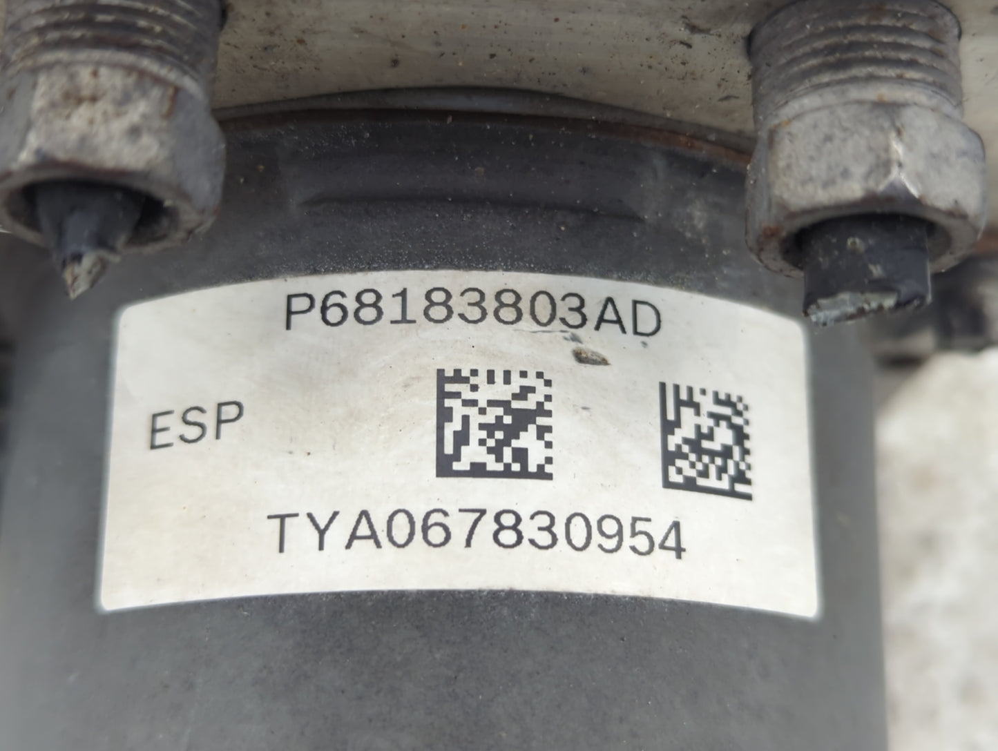 2015 Dodge Caravan ABS Pump Control Module Replacement P/N:P68183803AD Fits Fits 2016 2017 2018 2019 2020 OEM Used Auto Part