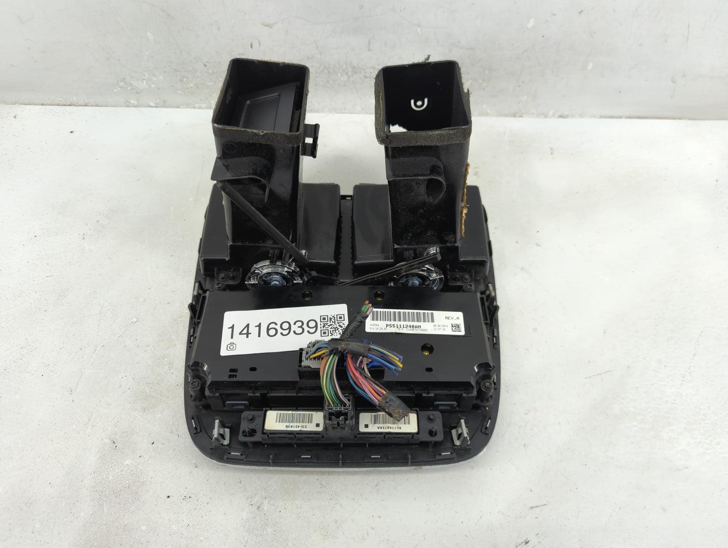 2015 Dodge Caravan Climate Control Module Temperature AC/Heater Replacement P/N:P55111240AH Fits OEM Used Auto Parts - Oemus