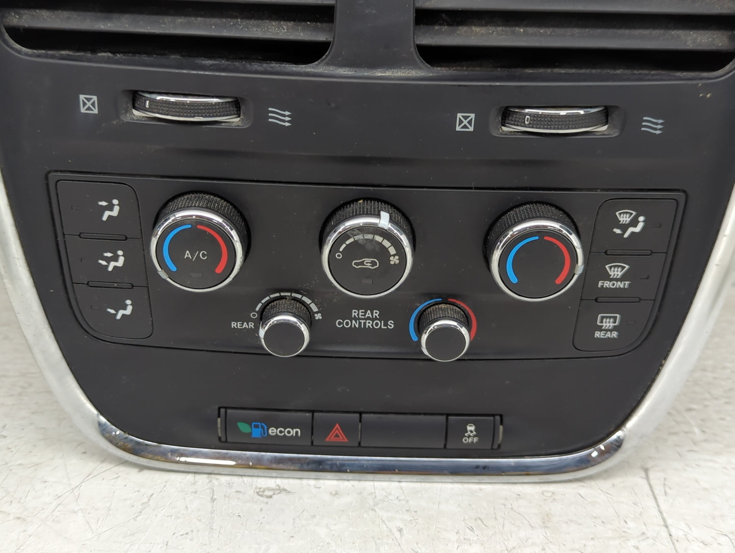 2015 Dodge Caravan Climate Control Module Temperature AC/Heater Replacement P/N:P55111240AH Fits OEM Used Auto Parts - Oemus
