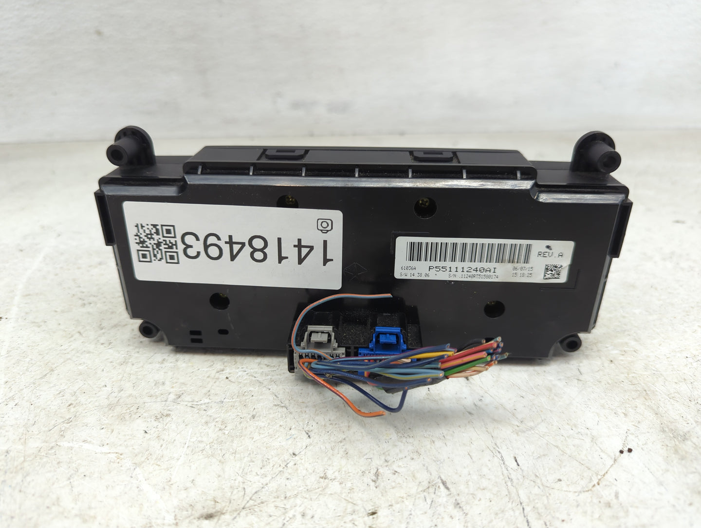 2015 Dodge Caravan Climate Control Module Temperature AC/Heater Replacement P/N:P55111240AI Fits OEM Used Auto Parts - Oemus