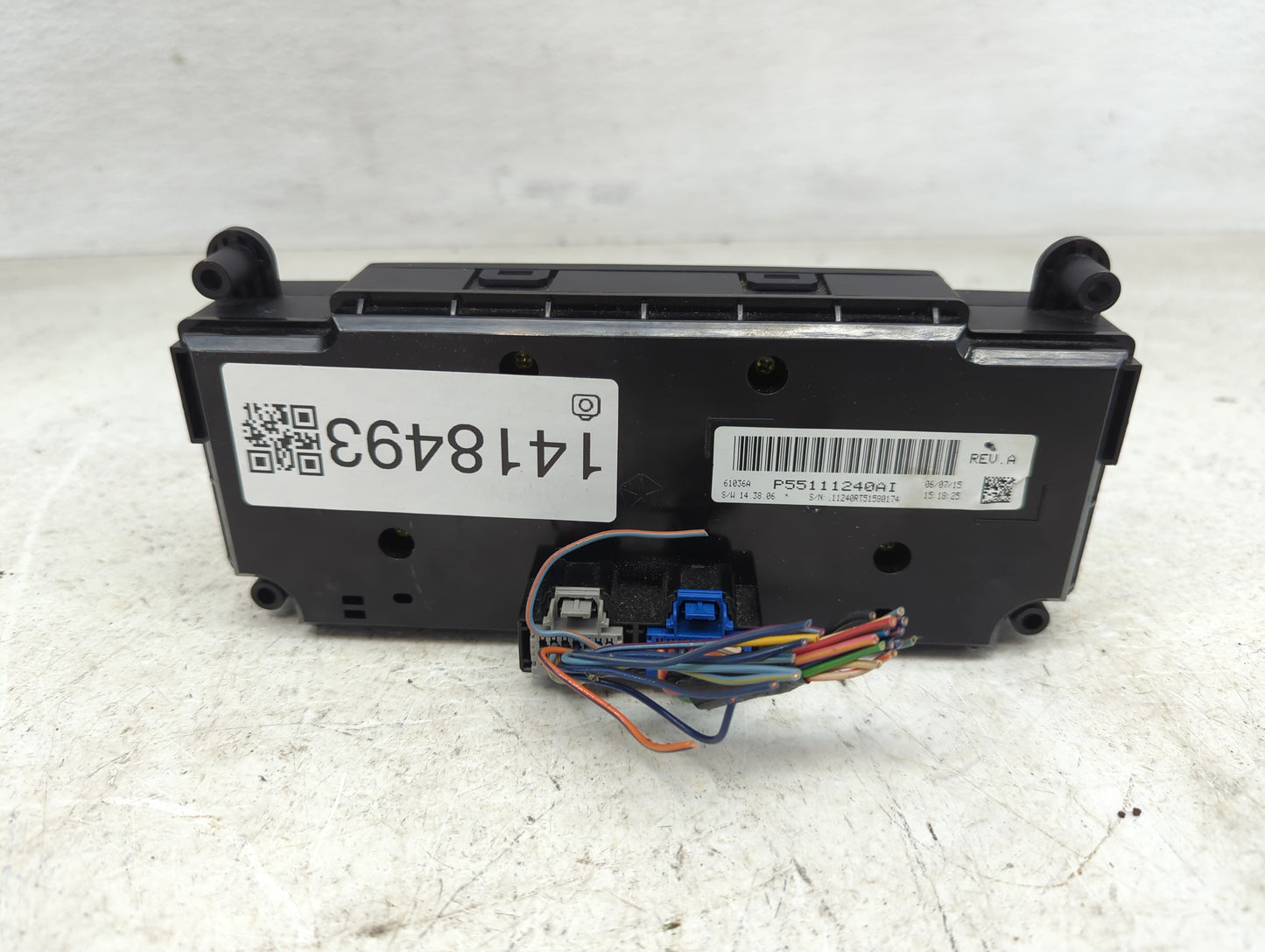 2015 Dodge Caravan Climate Control Module Temperature AC/Heater Replacement P/N:P55111240AI Fits OEM Used Auto Parts - Oemus