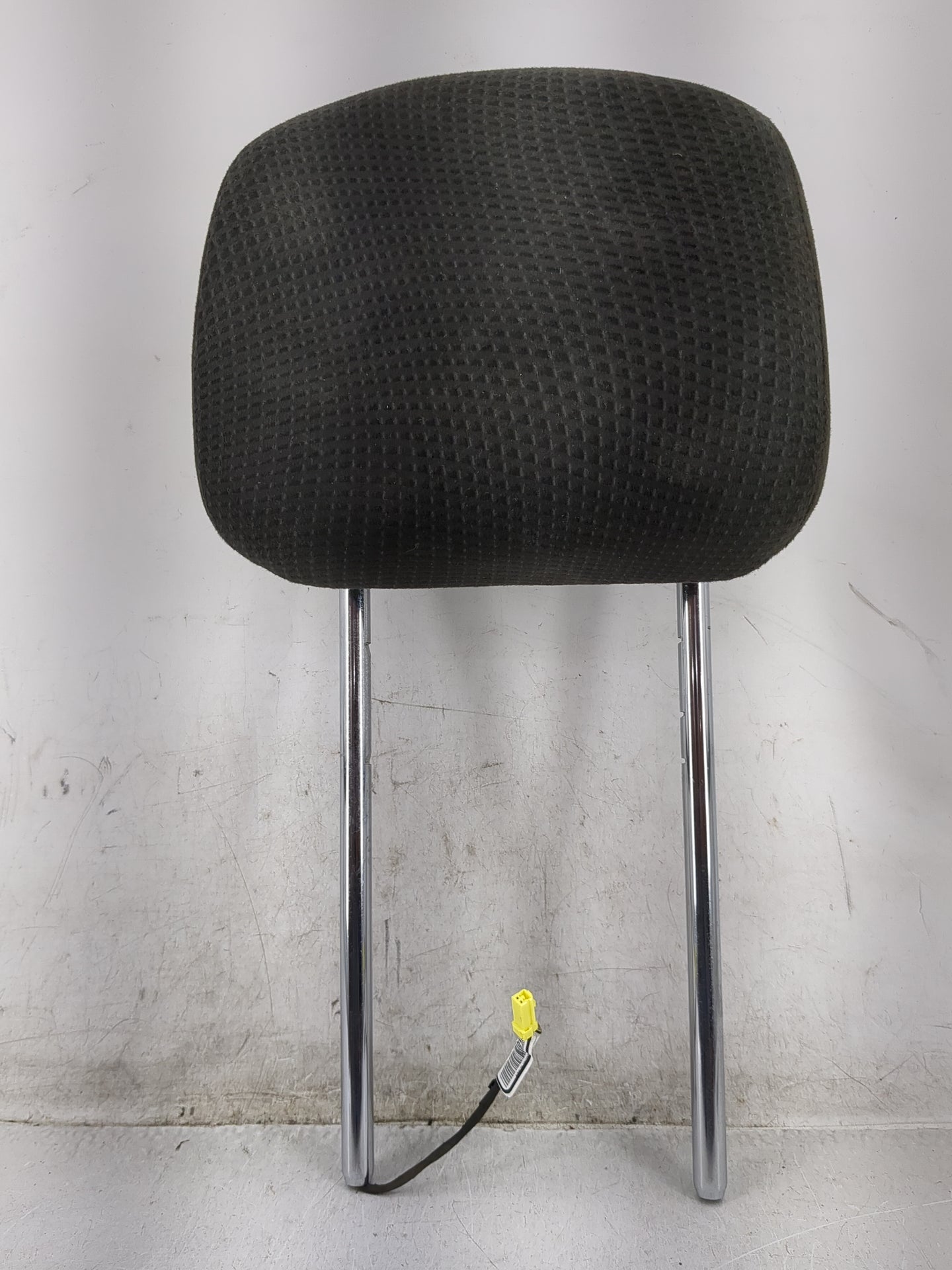 2015 Dodge Caravan Headrest Head Rest Rear Center Seat Fits Fits 2011 2012 2013 2014 2016 2017 2018 OEM Used Auto Parts - Oe