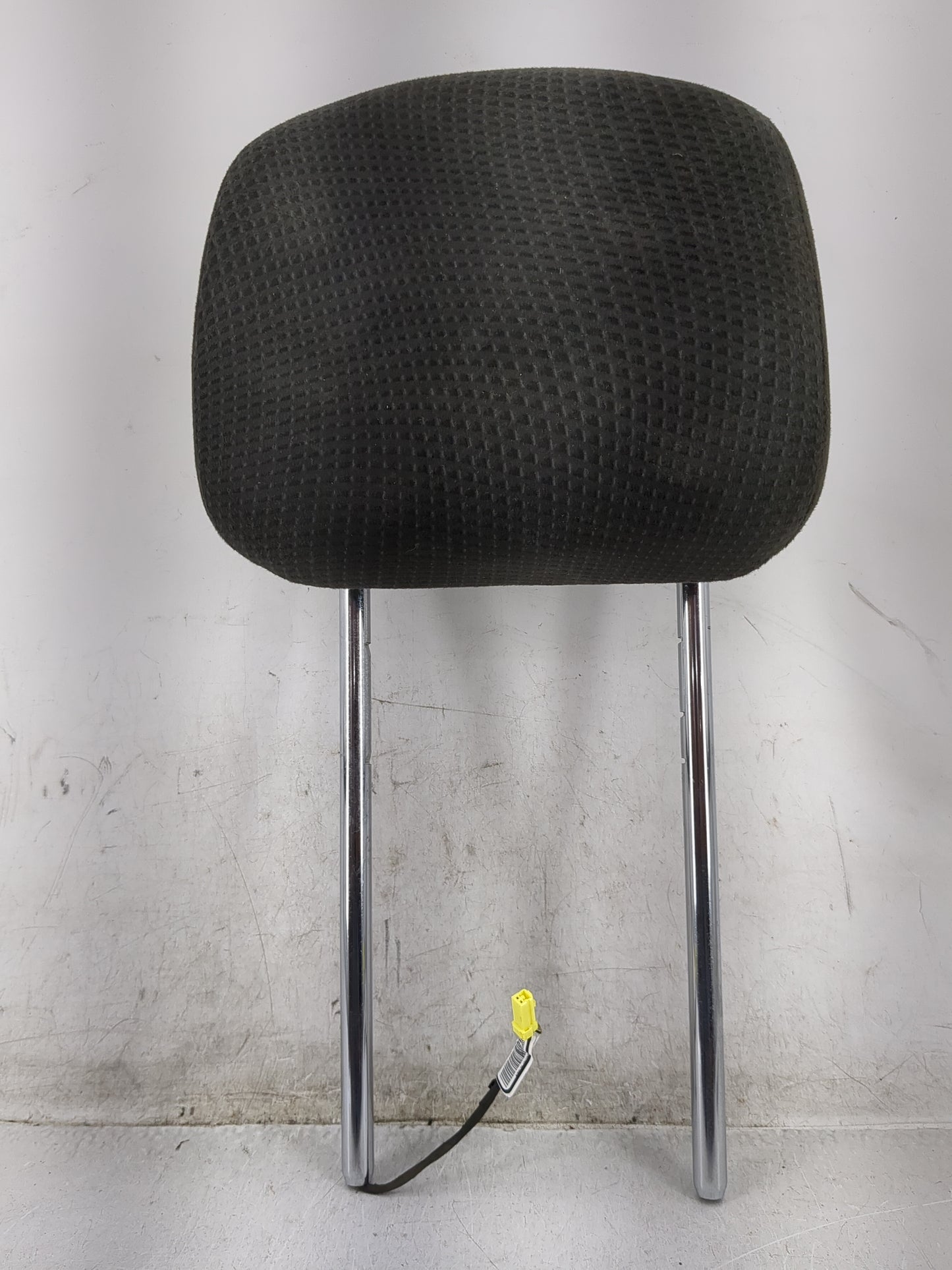 2015 Dodge Caravan Headrest Head Rest Rear Center Seat Fits Fits 2011 2012 2013 2014 2016 2017 2018 OEM Used Auto Parts - Oe