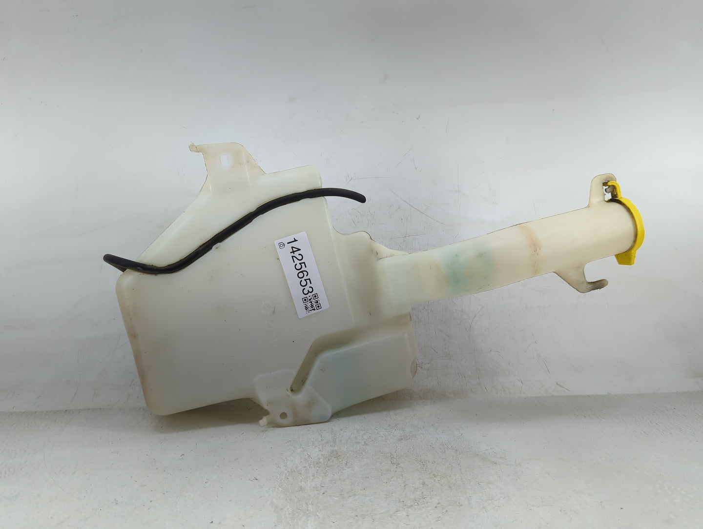 Dodge Caravan Windshield Washer Fluid Reservoir Bottle Oem - Oemusedautoparts1.com