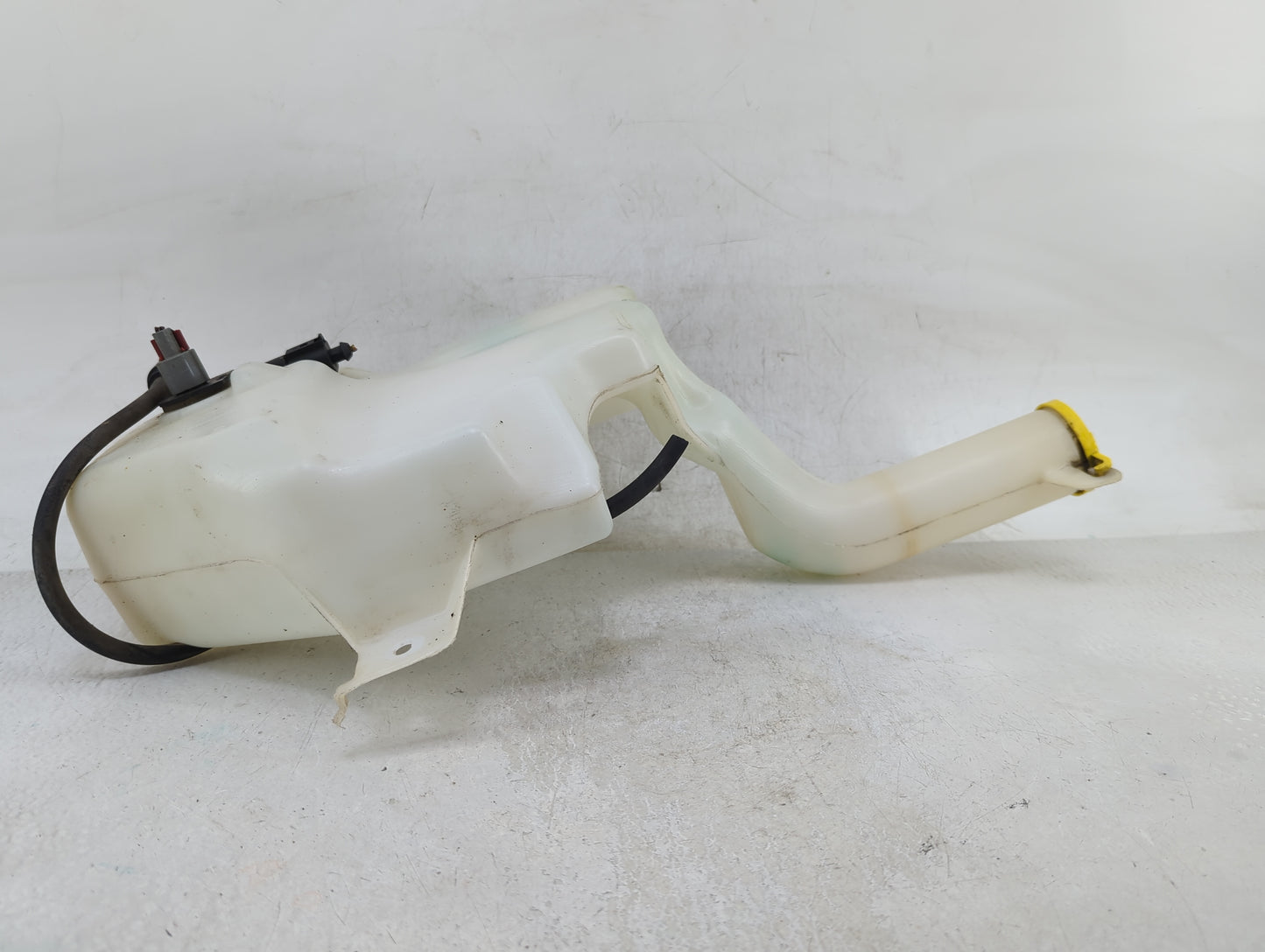 Dodge Caravan Windshield Washer Fluid Reservoir Bottle Oem - Oemusedautoparts1.com