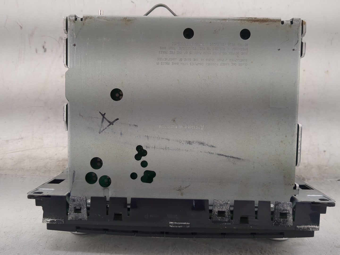 2015 Dodge Caravan Radio AM FM Cd Player Receiver Replacement P/N:P05091301AC SPNP05091301AC Fits OEM Used Auto Parts - Oemu
