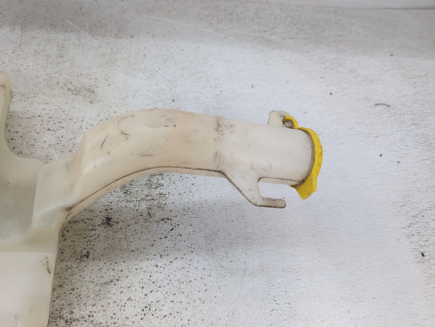Dodge Caravan Windshield Washer Fluid Reservoir Bottle Oem - Oemusedautoparts1.com