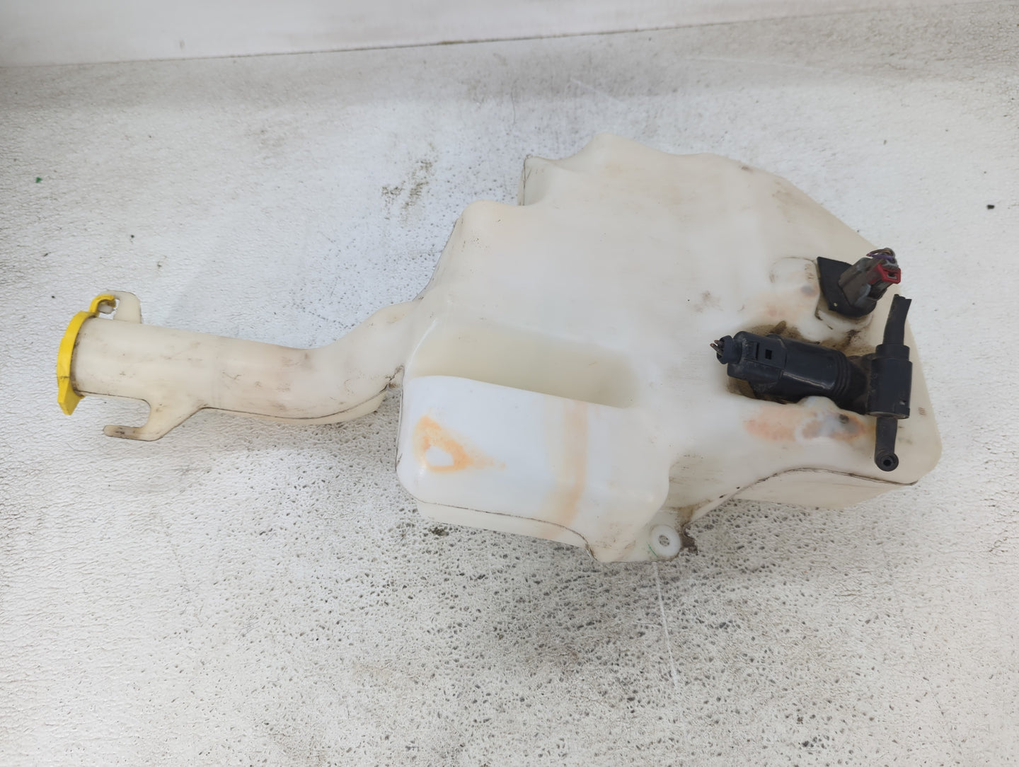 Dodge Caravan Windshield Washer Fluid Reservoir Bottle Oem - Oemusedautoparts1.com