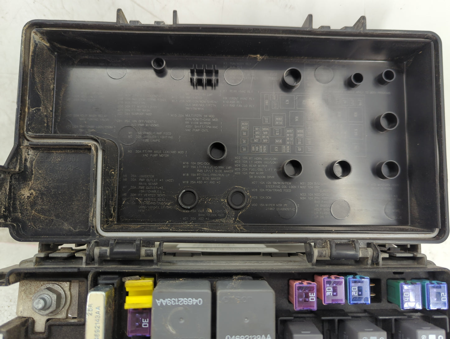 Dodge Caravan Fusebox Fuse Box Relay Module Tipm 1432416 - Oemusedautoparts1.com